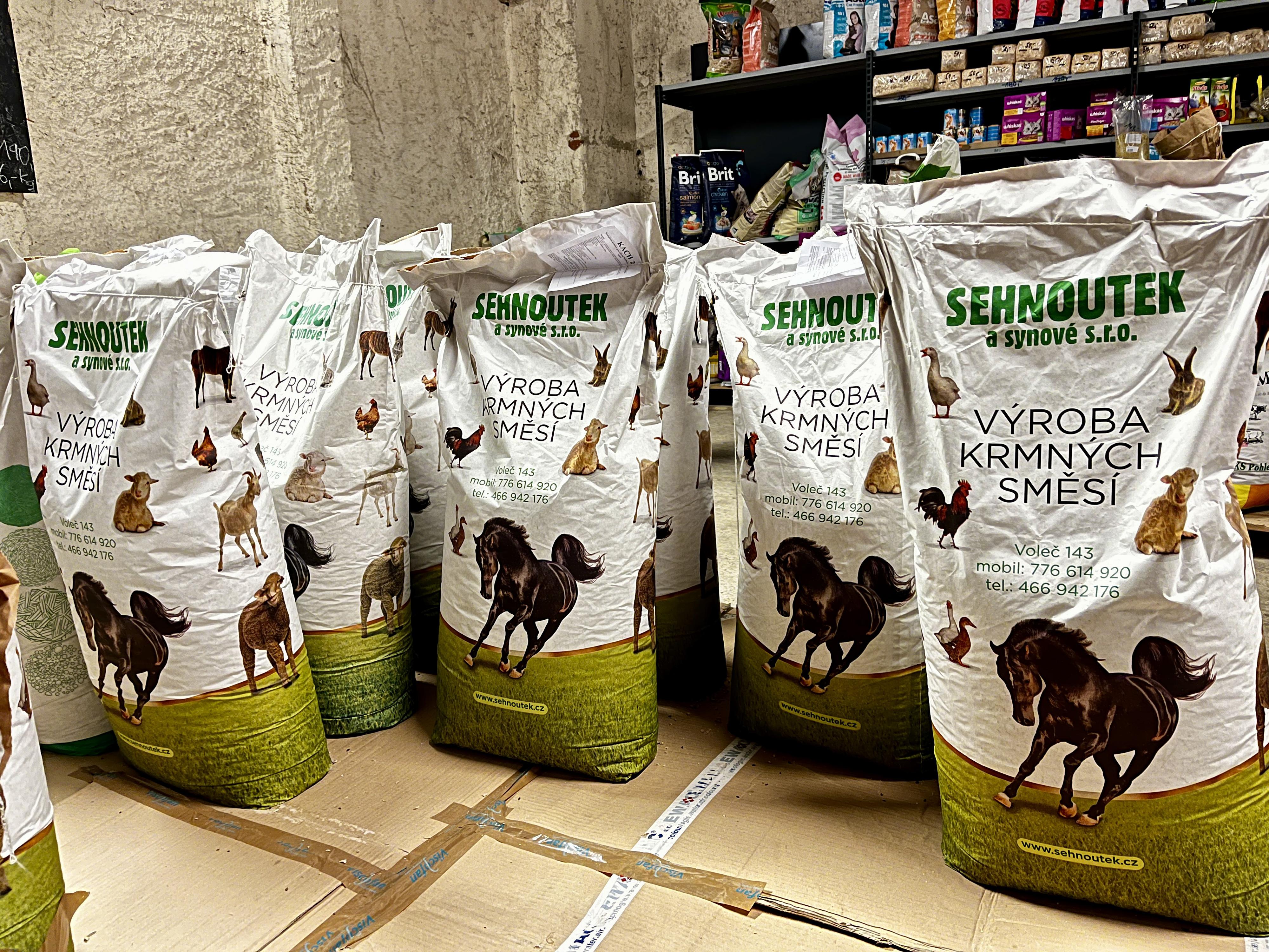 Krmiva u Naty foto 3