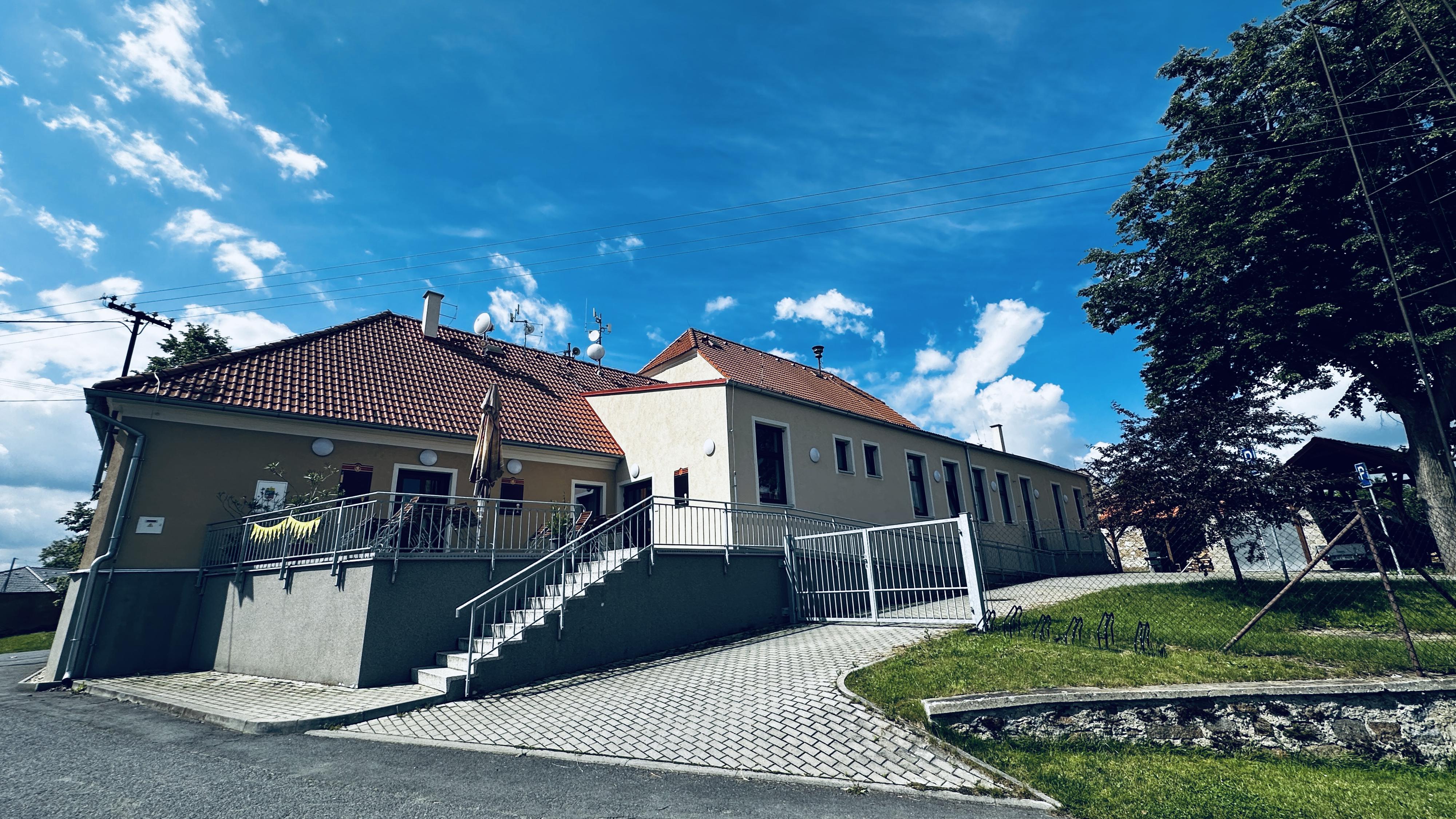 Místní knihovna Třebomyslice