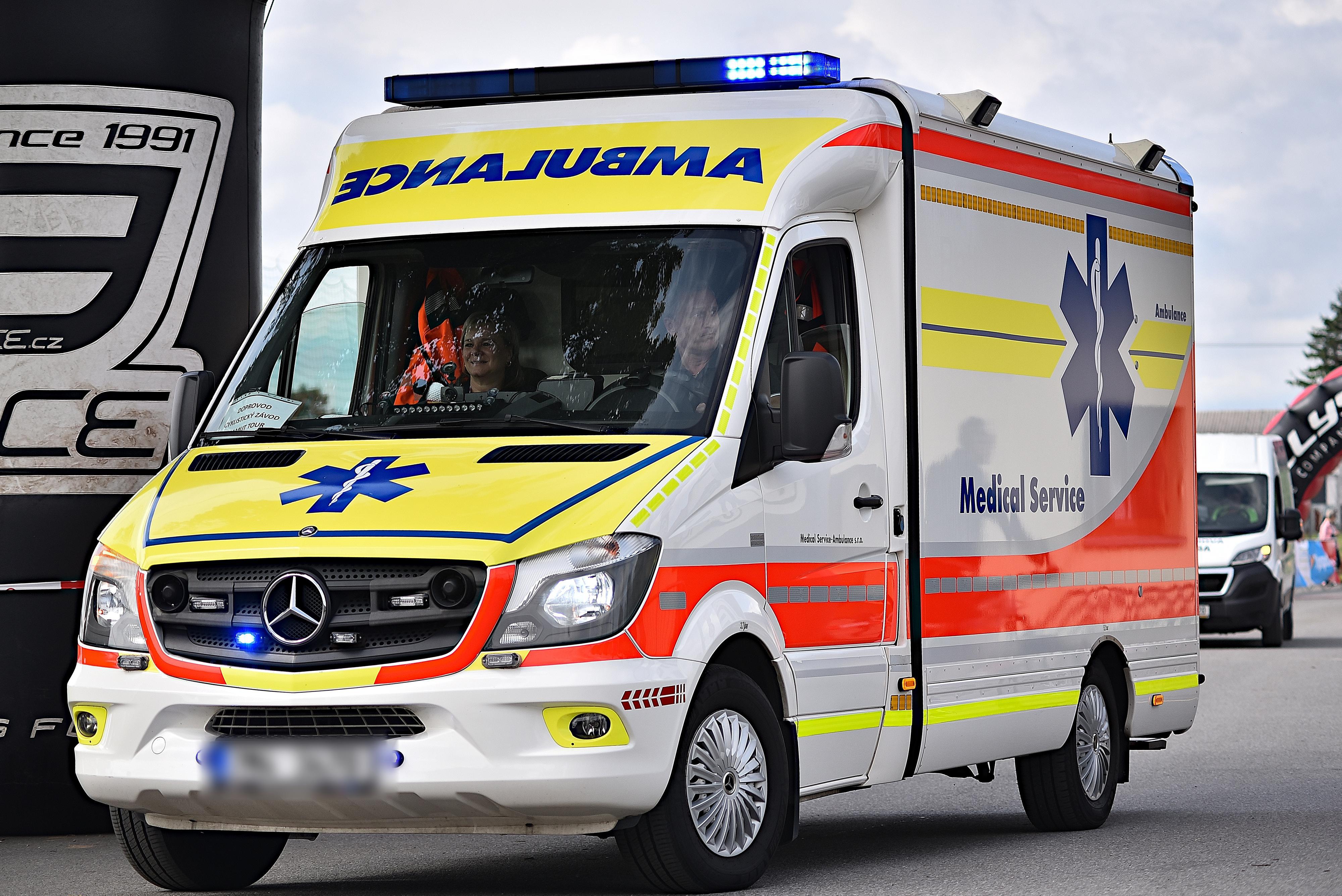 Medical Service-Ambulance foto 4