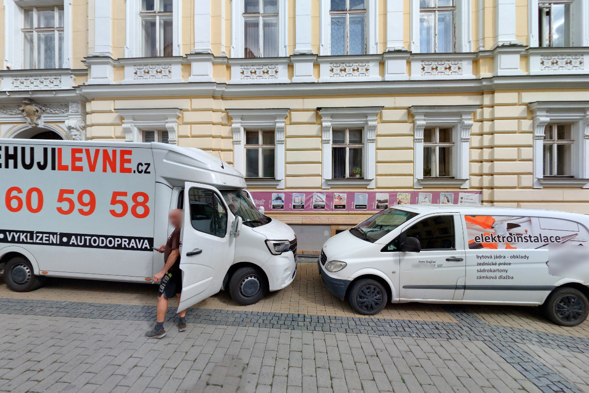 Masáže motýlí dotek