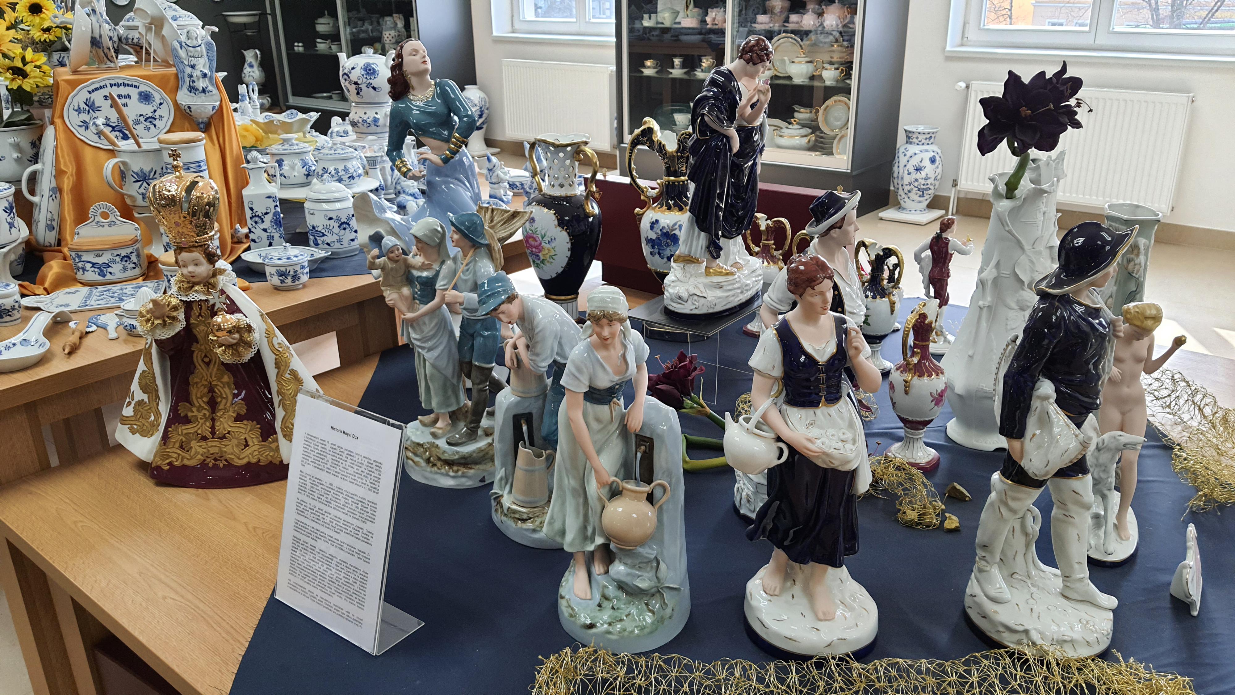 Dům porcelánu s modrou krví foto 3