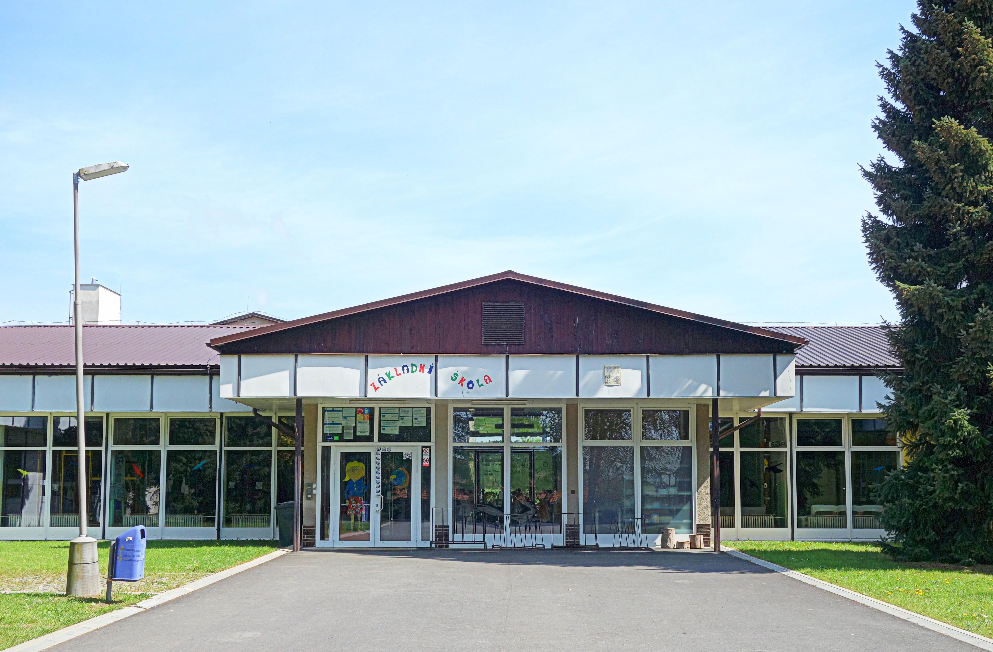 Základní škola a Mateřská škola Zhoř