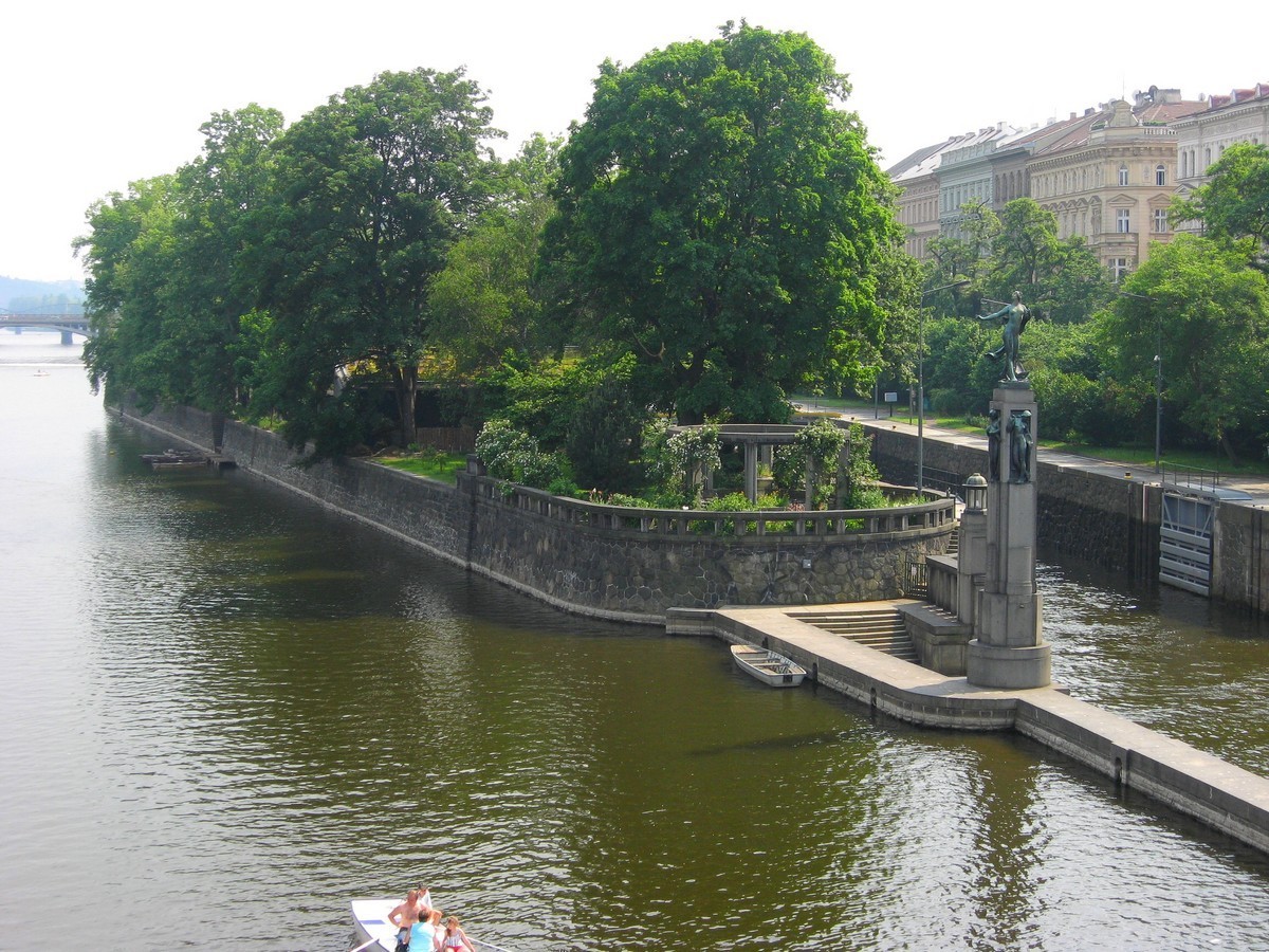 Plavební komora Praha-Smíchov foto 2