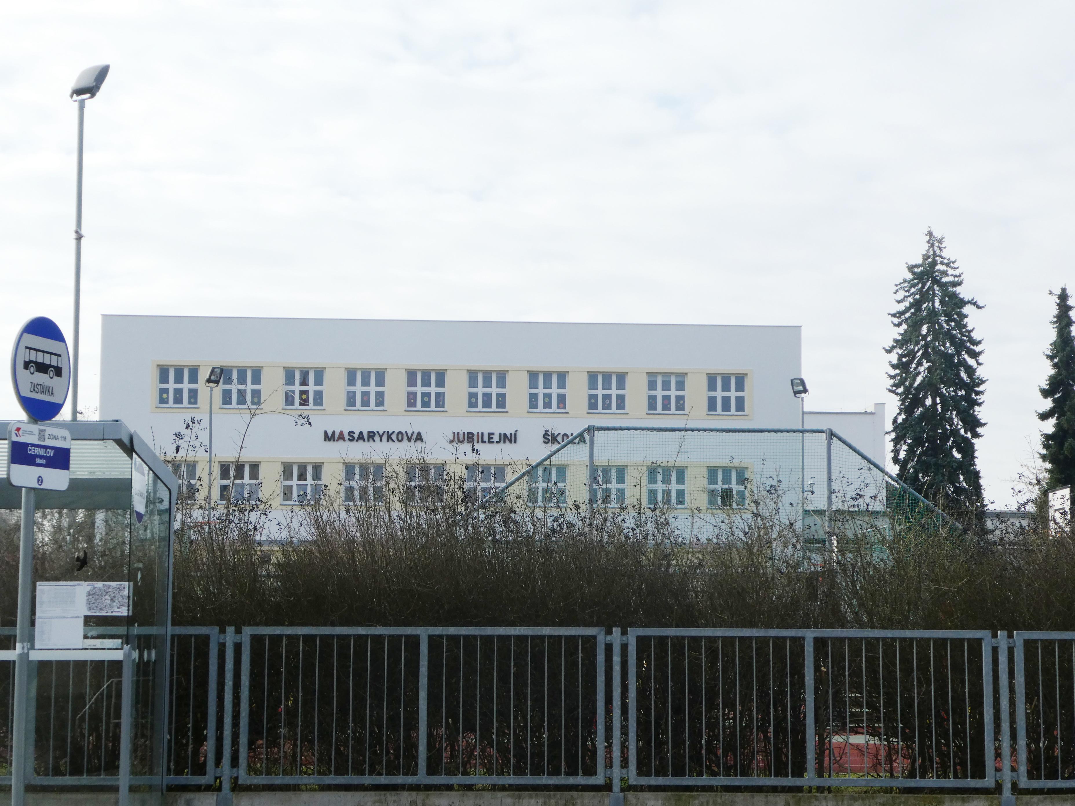 Masarykova jubilejní ZŠ a MŠ Černilov foto 2