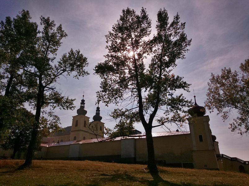 Památník obětem internace Králíky foto 6