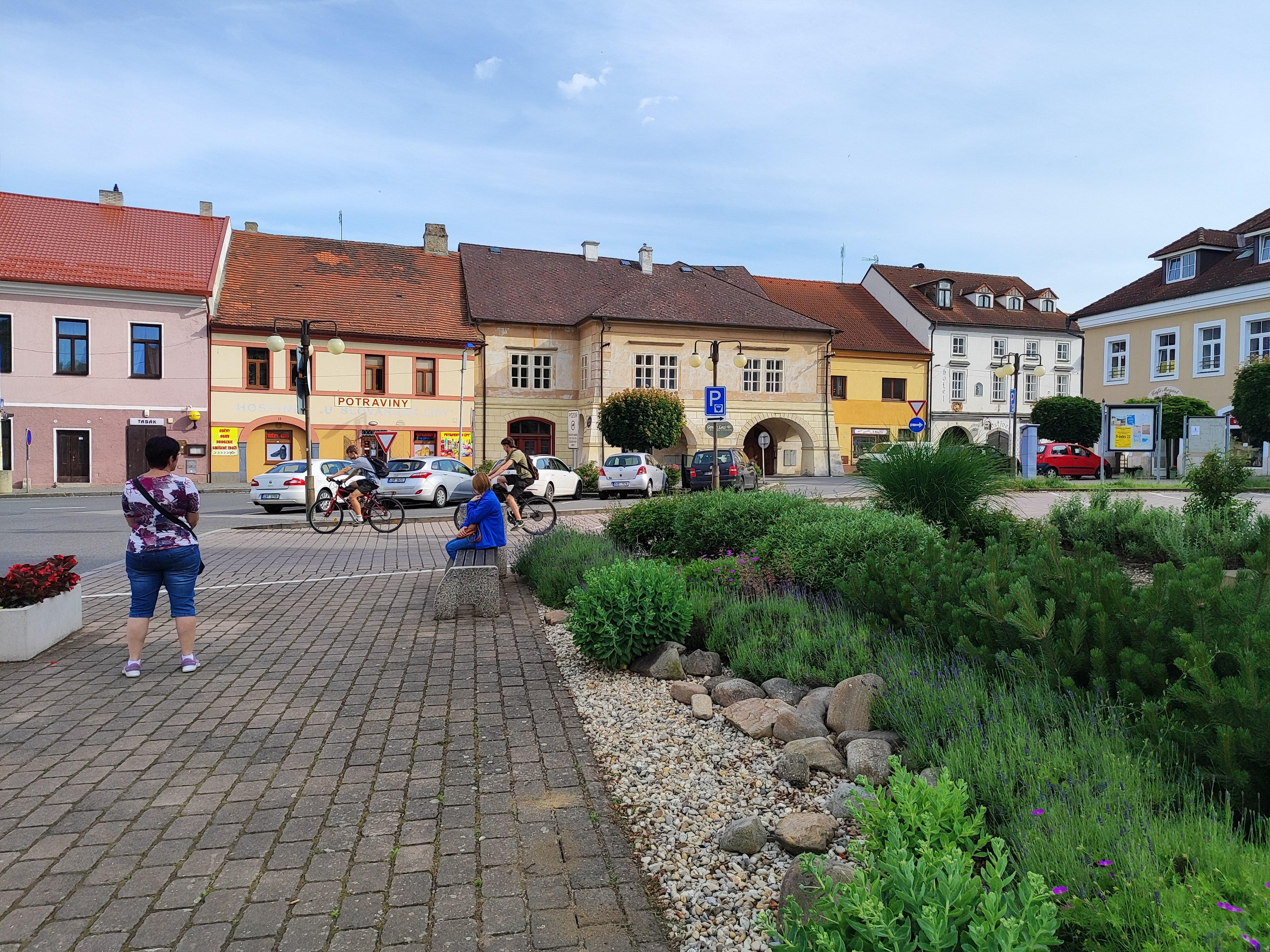 Potraviny Náměstí 15 foto 2