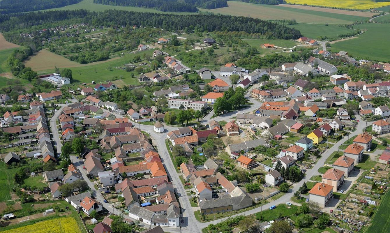 Obecní úřad Výčapy foto 3