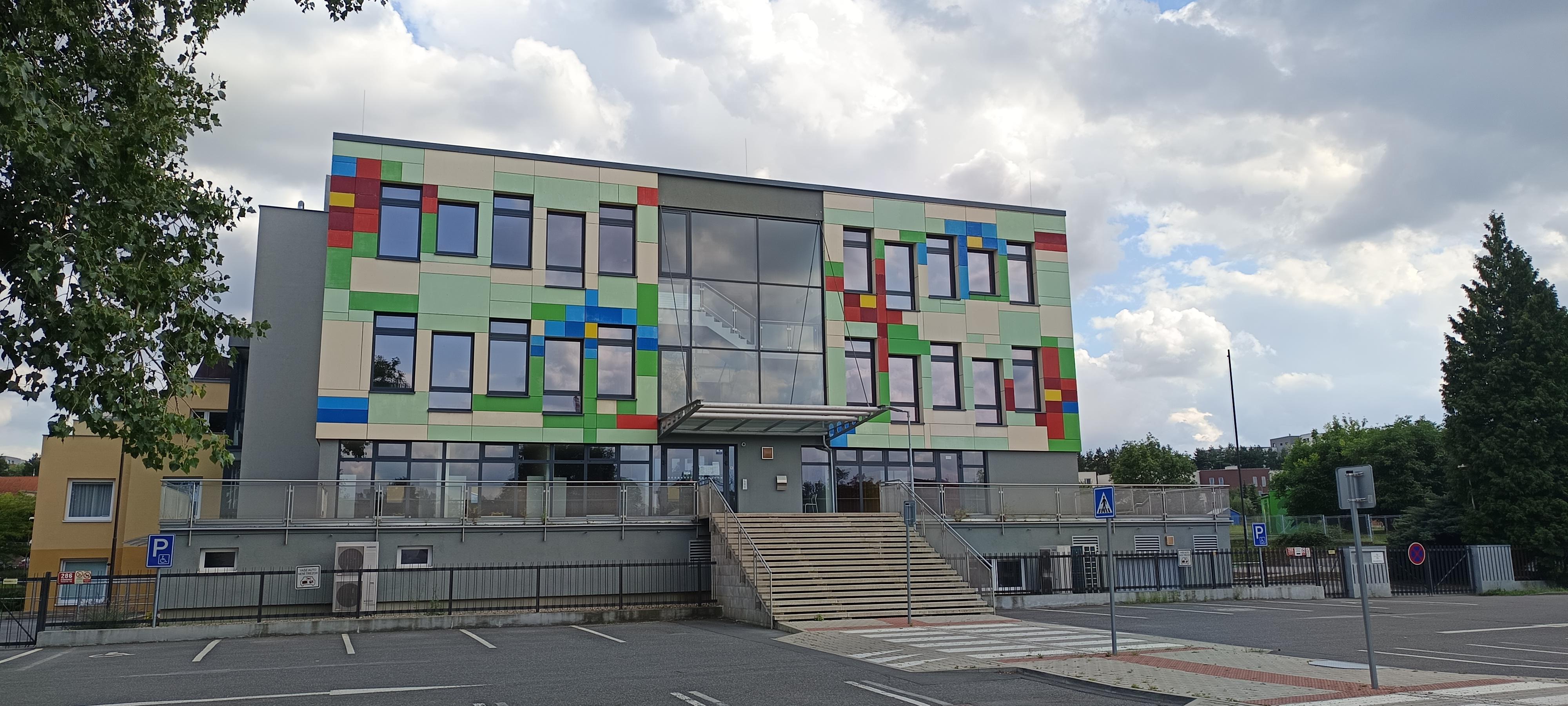 Základní škola Štěrboholy foto 1