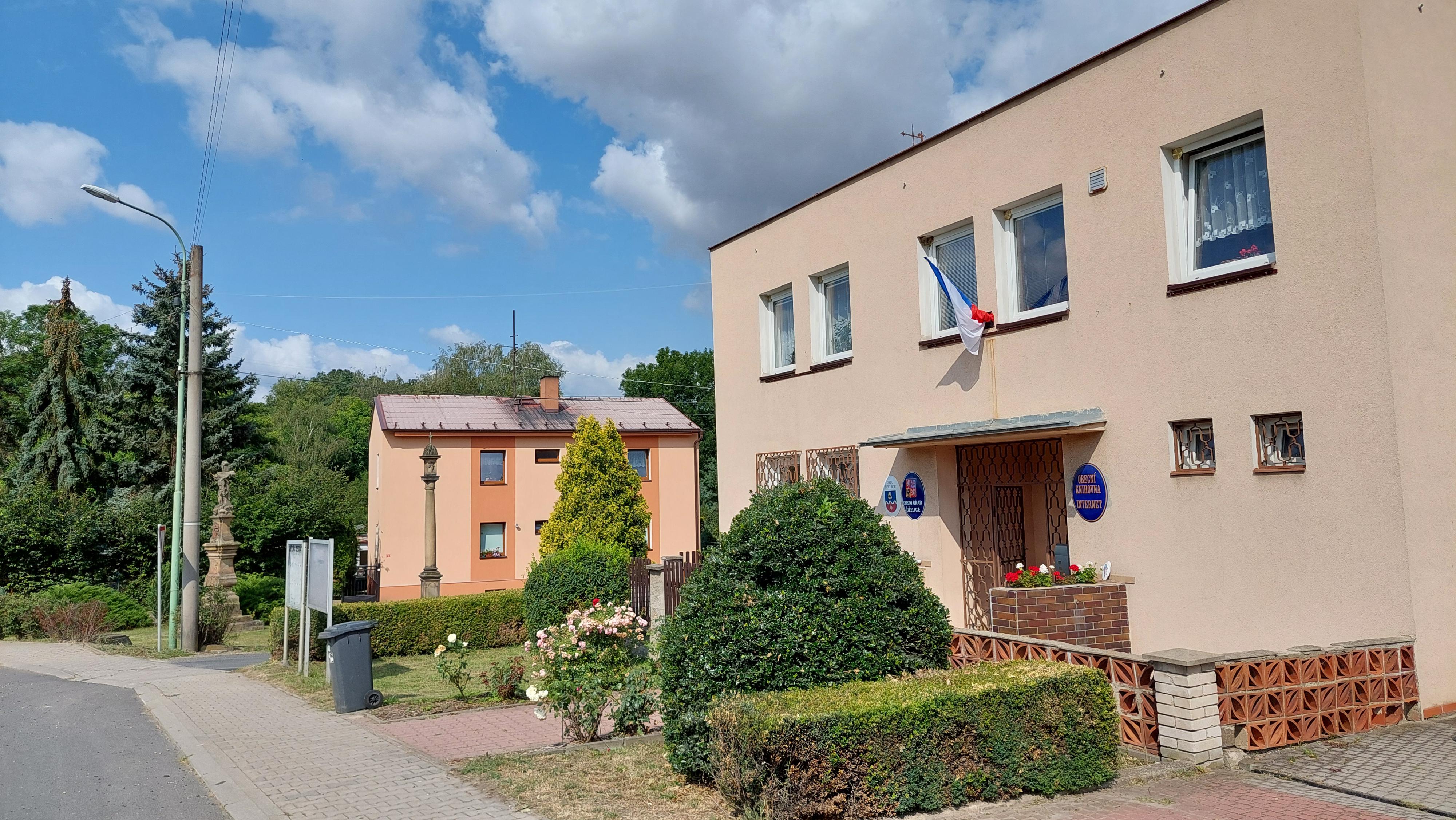 Žiželice - obecní úřad foto 4