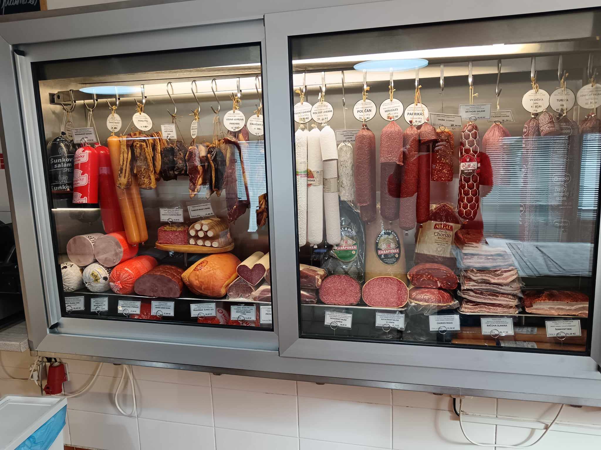 MASO, OHEŇ, ČOUD s.r.o. foto 4