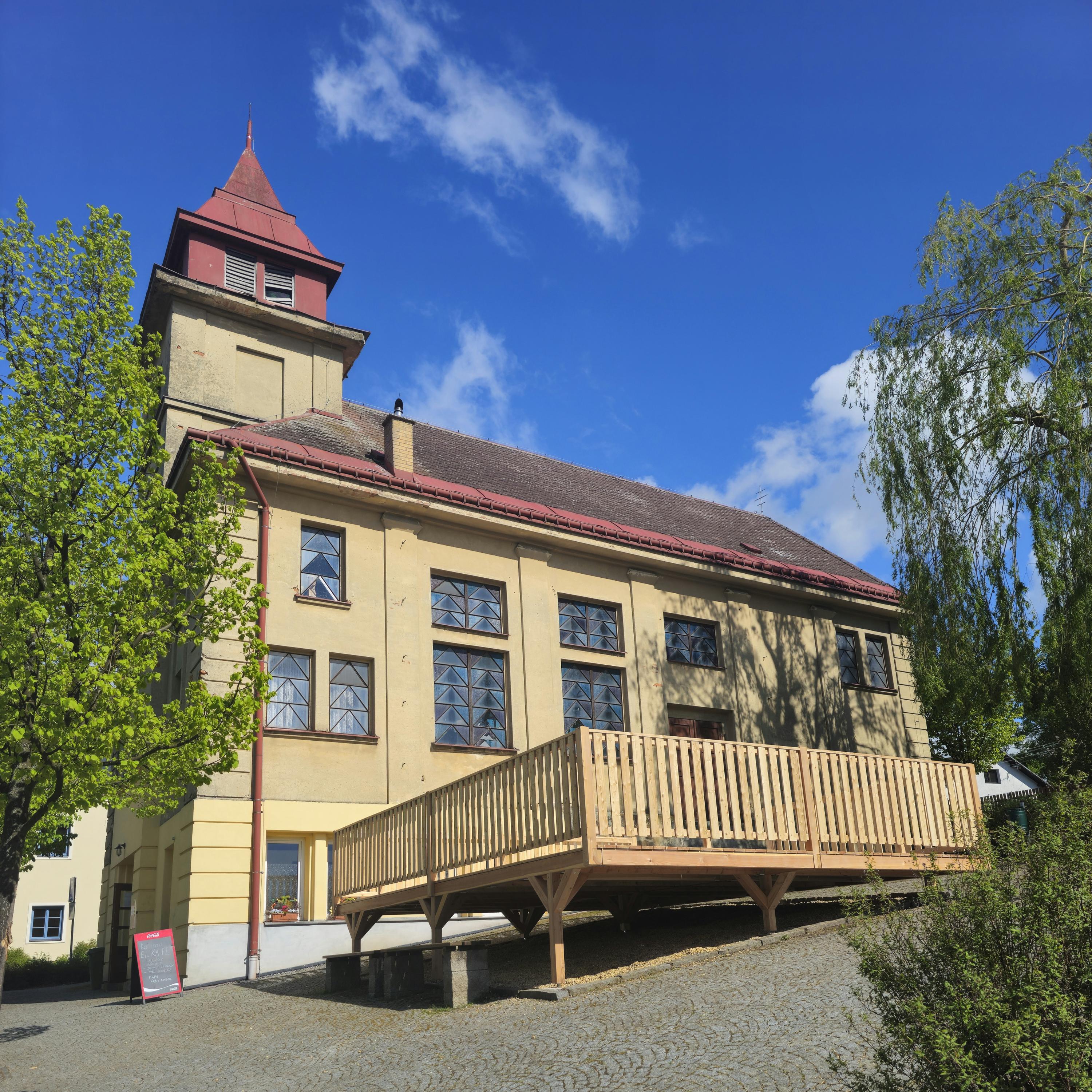 EL KA FE - kavárna Jenišovice foto 5