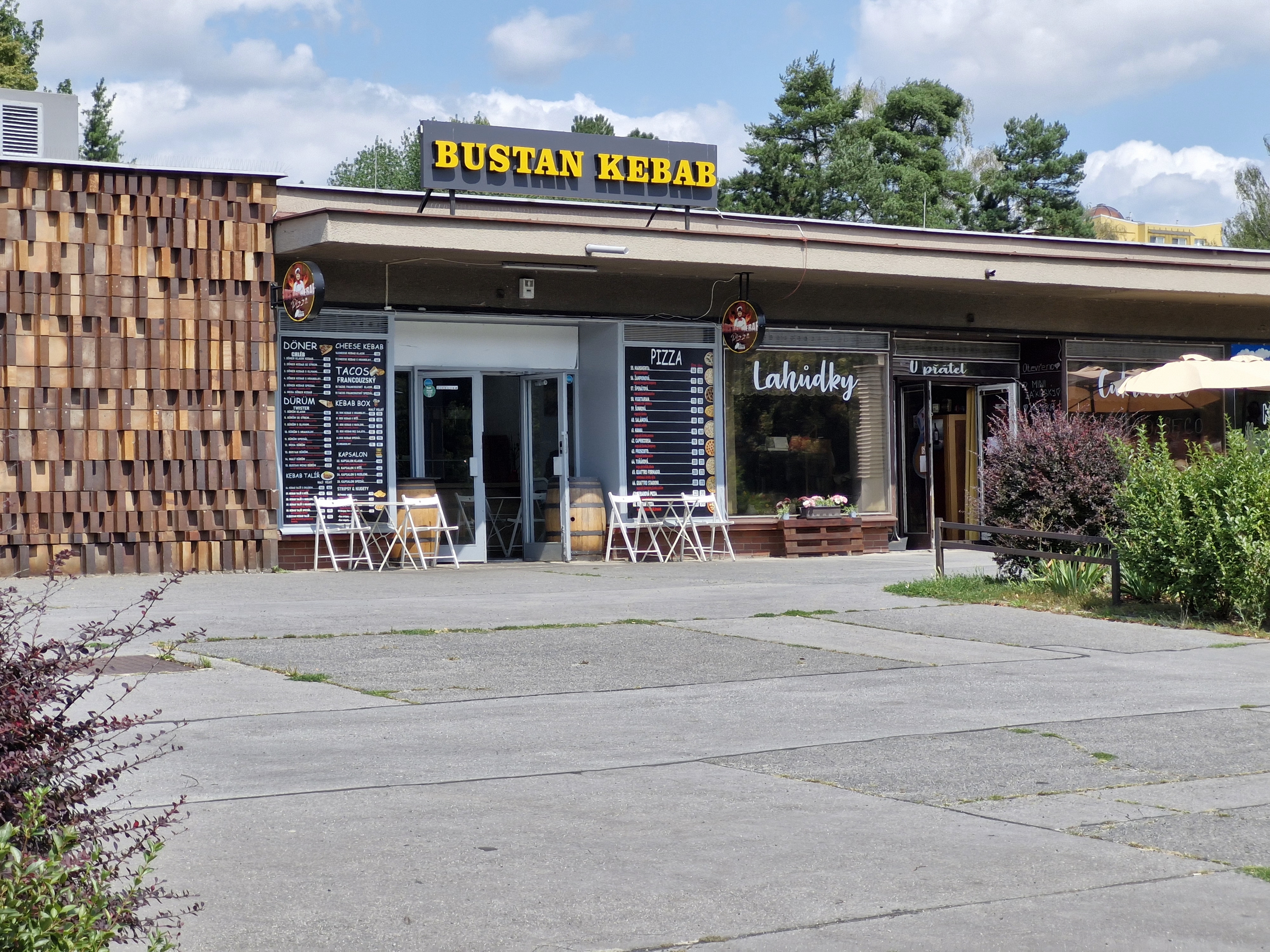 Lahůdky a cukrárna U přátel foto 6