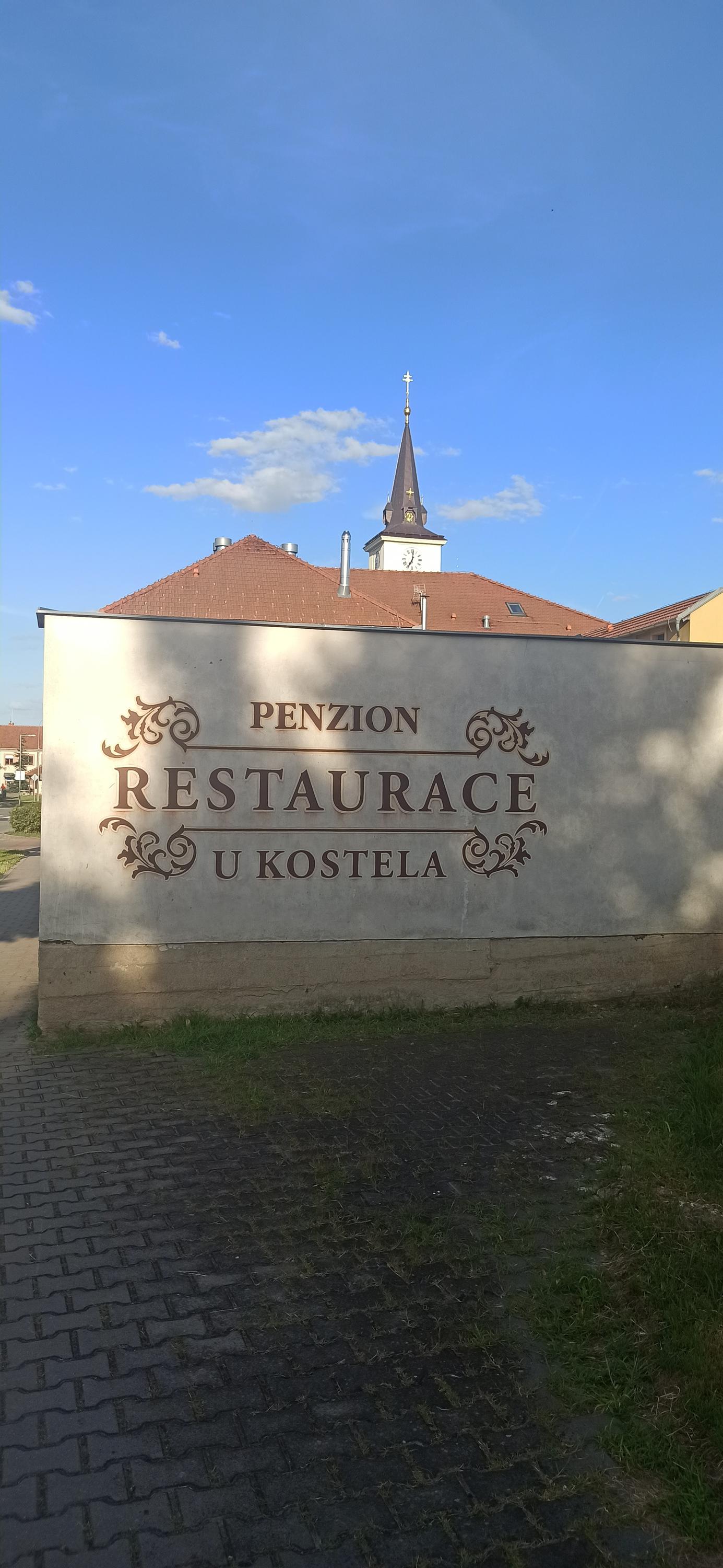 Restaurace a Penzion U Kostela foto 5