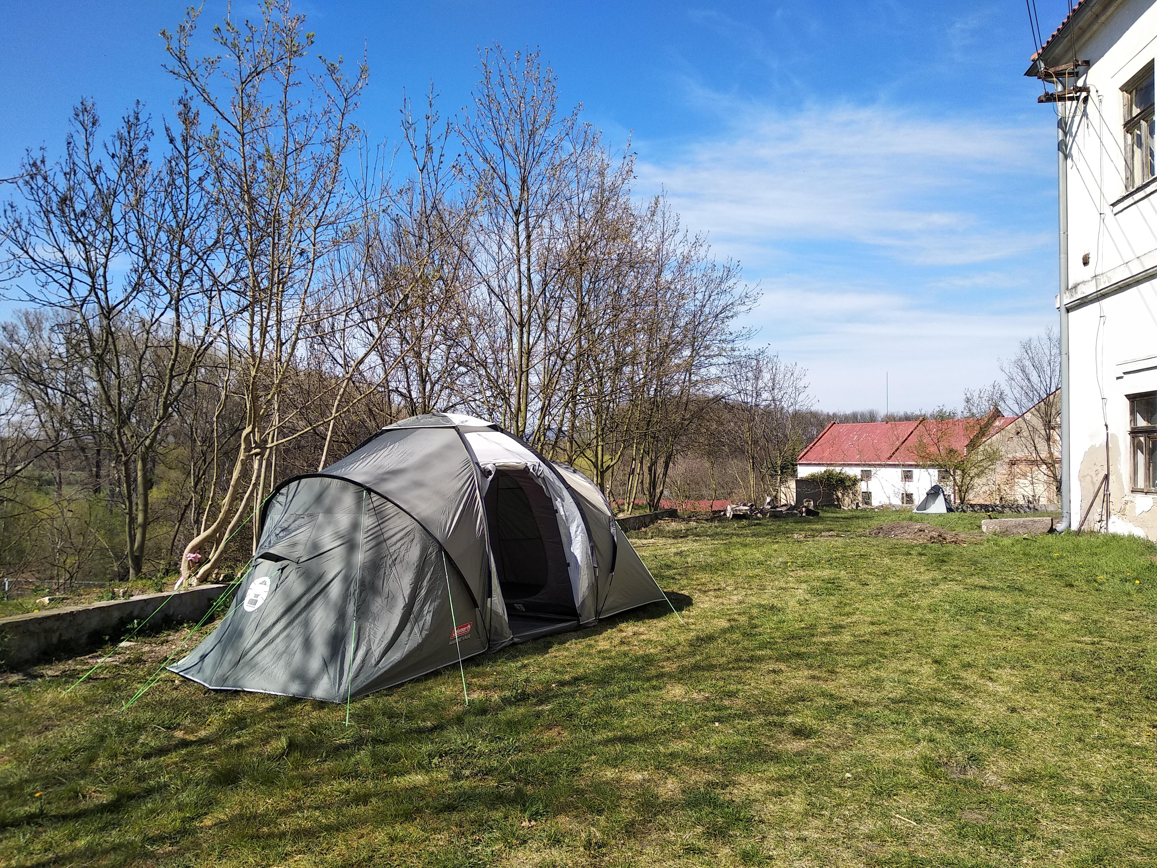 Ubytování na zámku Pátek foto 2