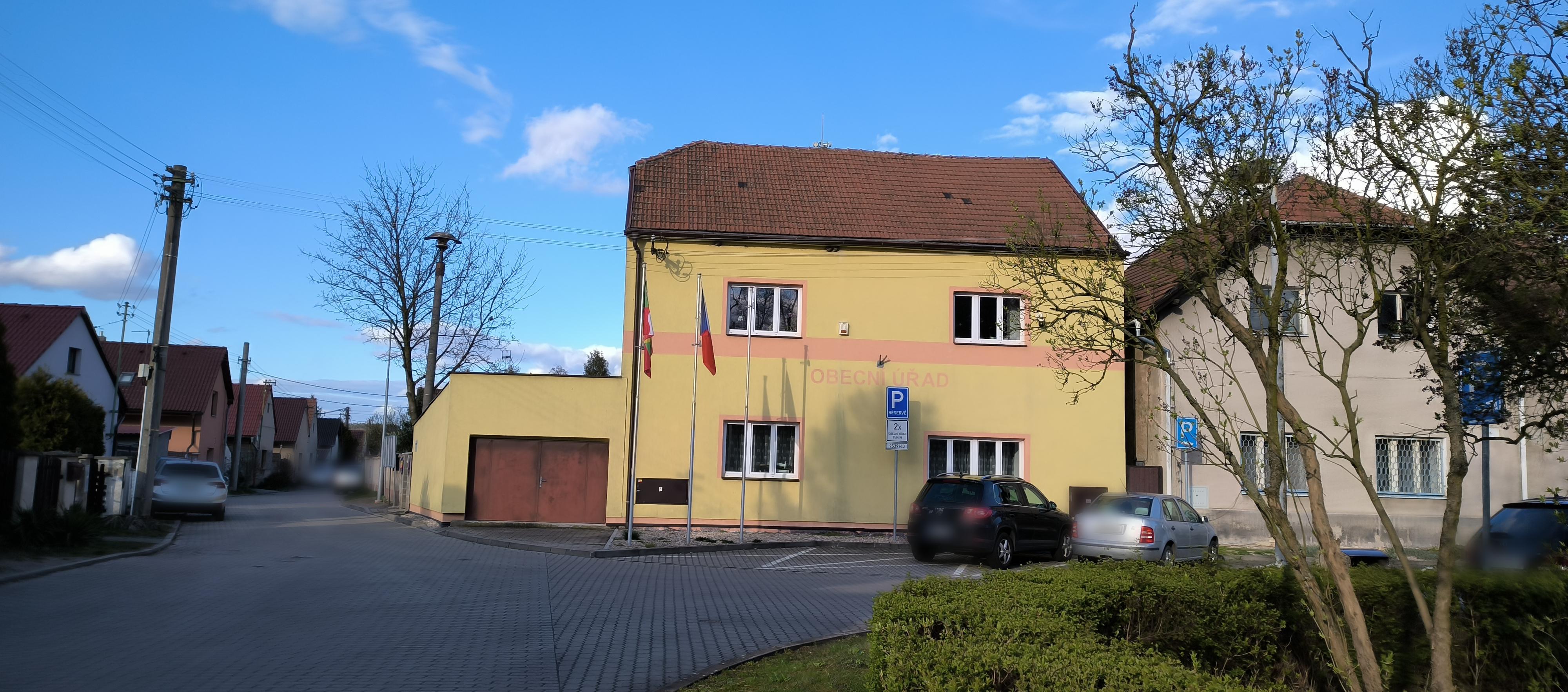 Tuhaň - obecní úřad