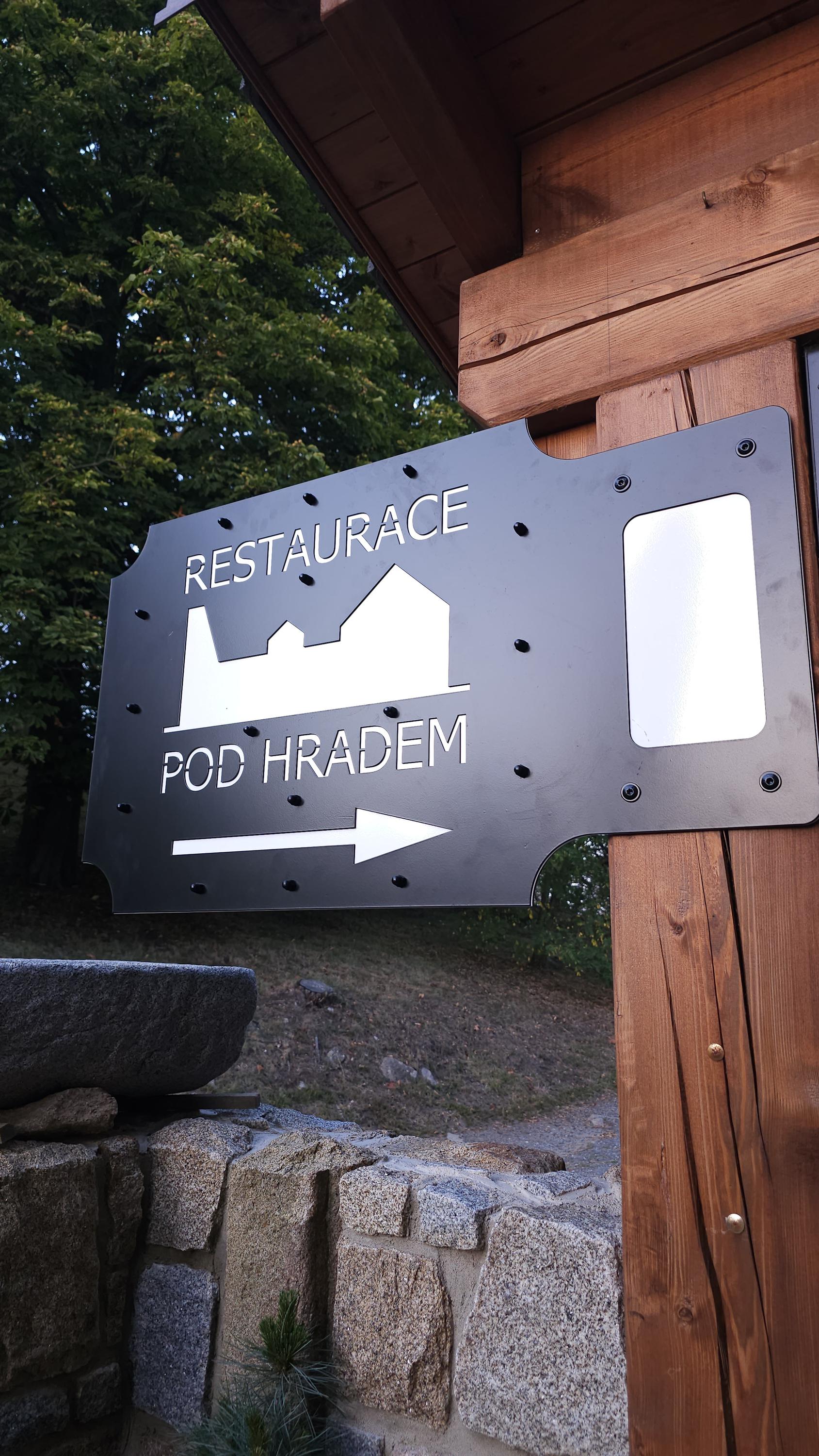 Restaurace pod Hradem