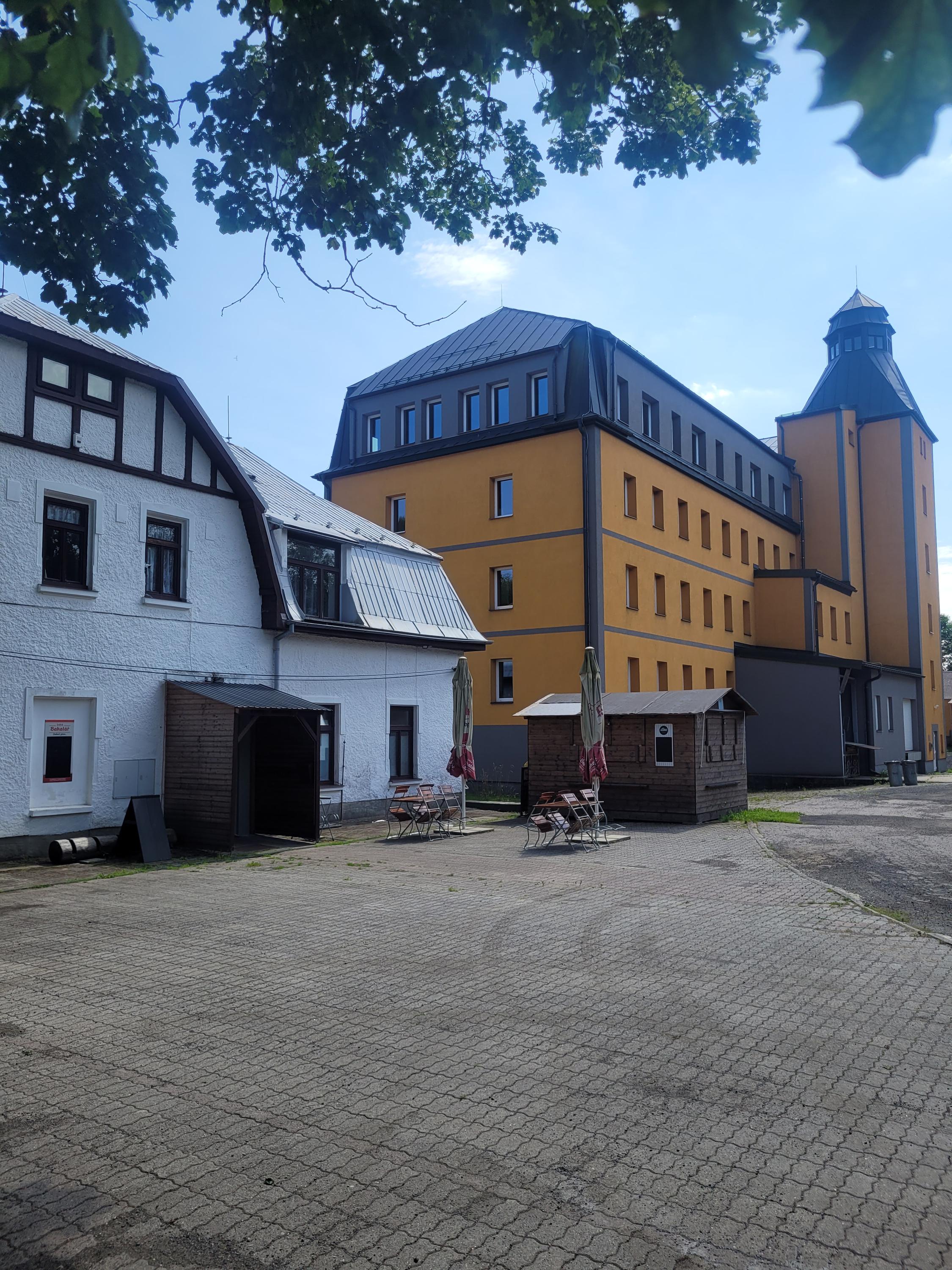 Bílý dům Kovářská foto 3