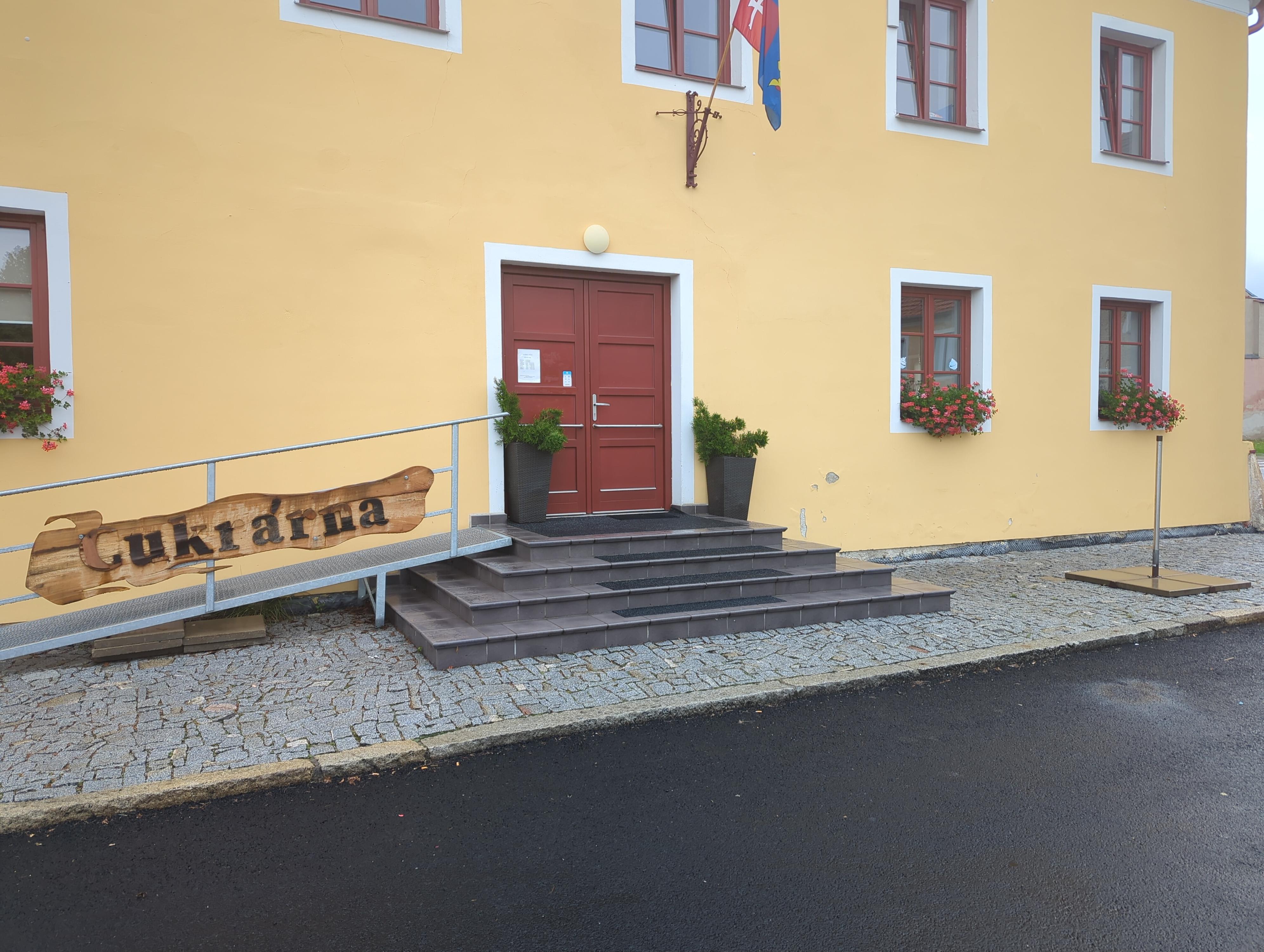 Chvalšinská Cukrárna foto 2