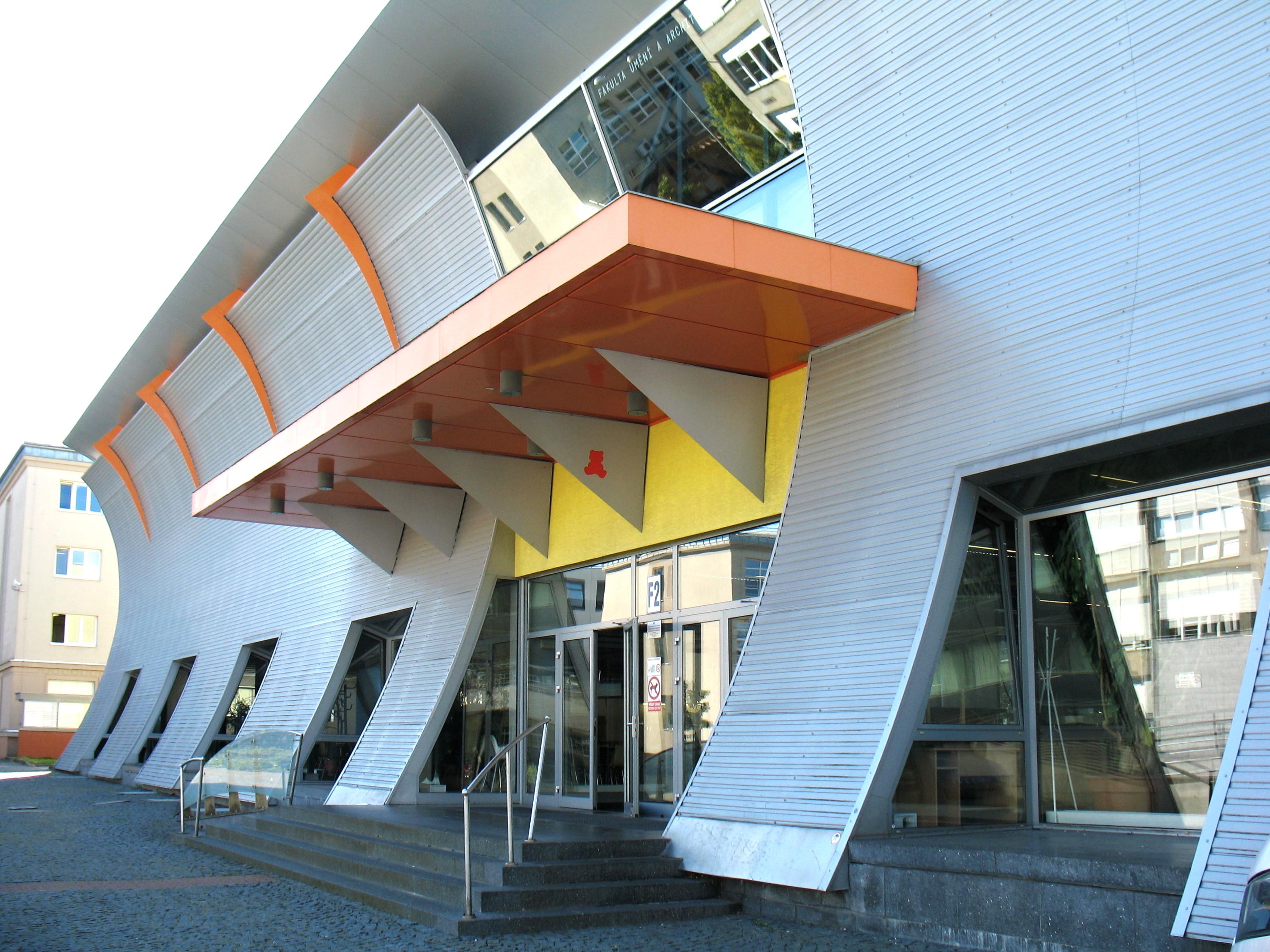Technická univerzita v Liberci - Fakulta umění a architektury foto 3
