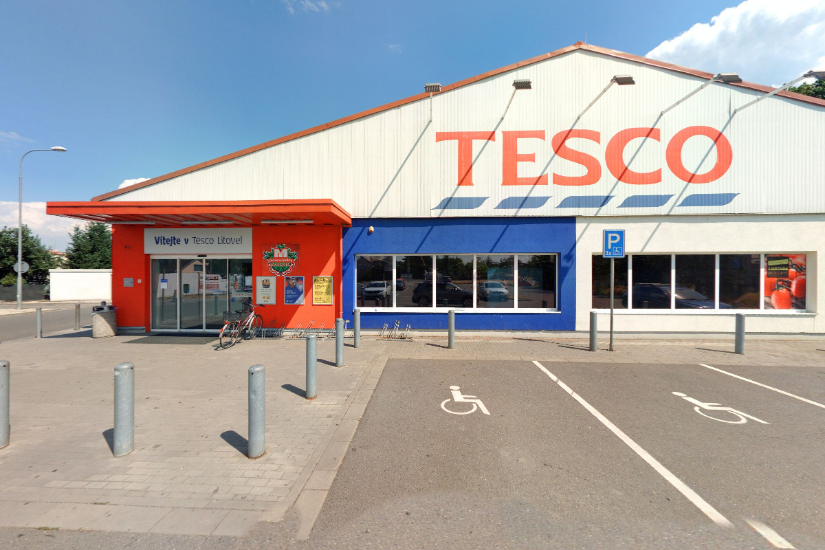 Tesco Supermarket foto 2