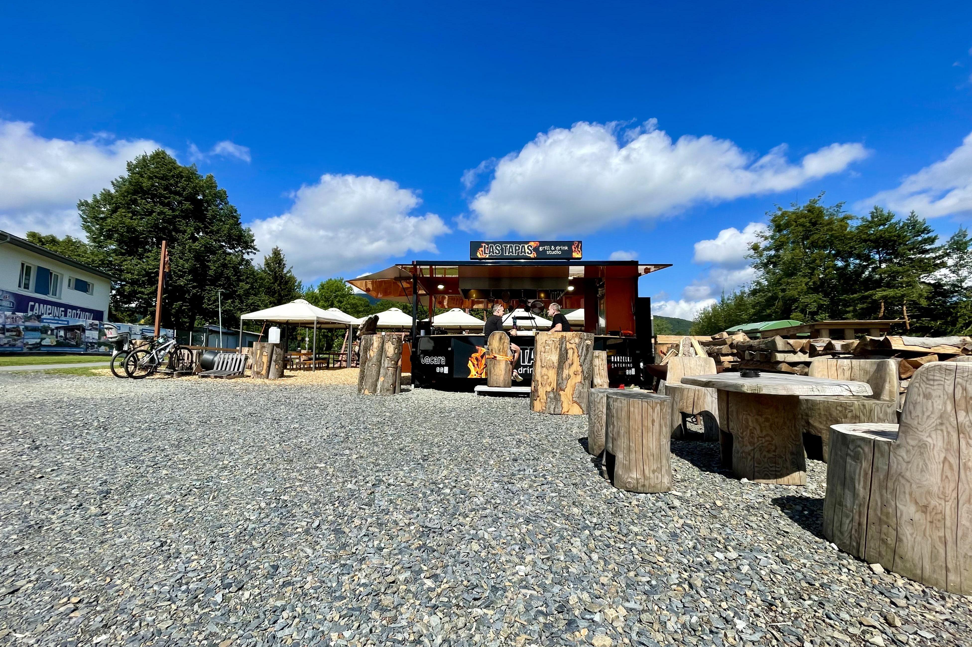 LAS TAPAS grill & drink studio