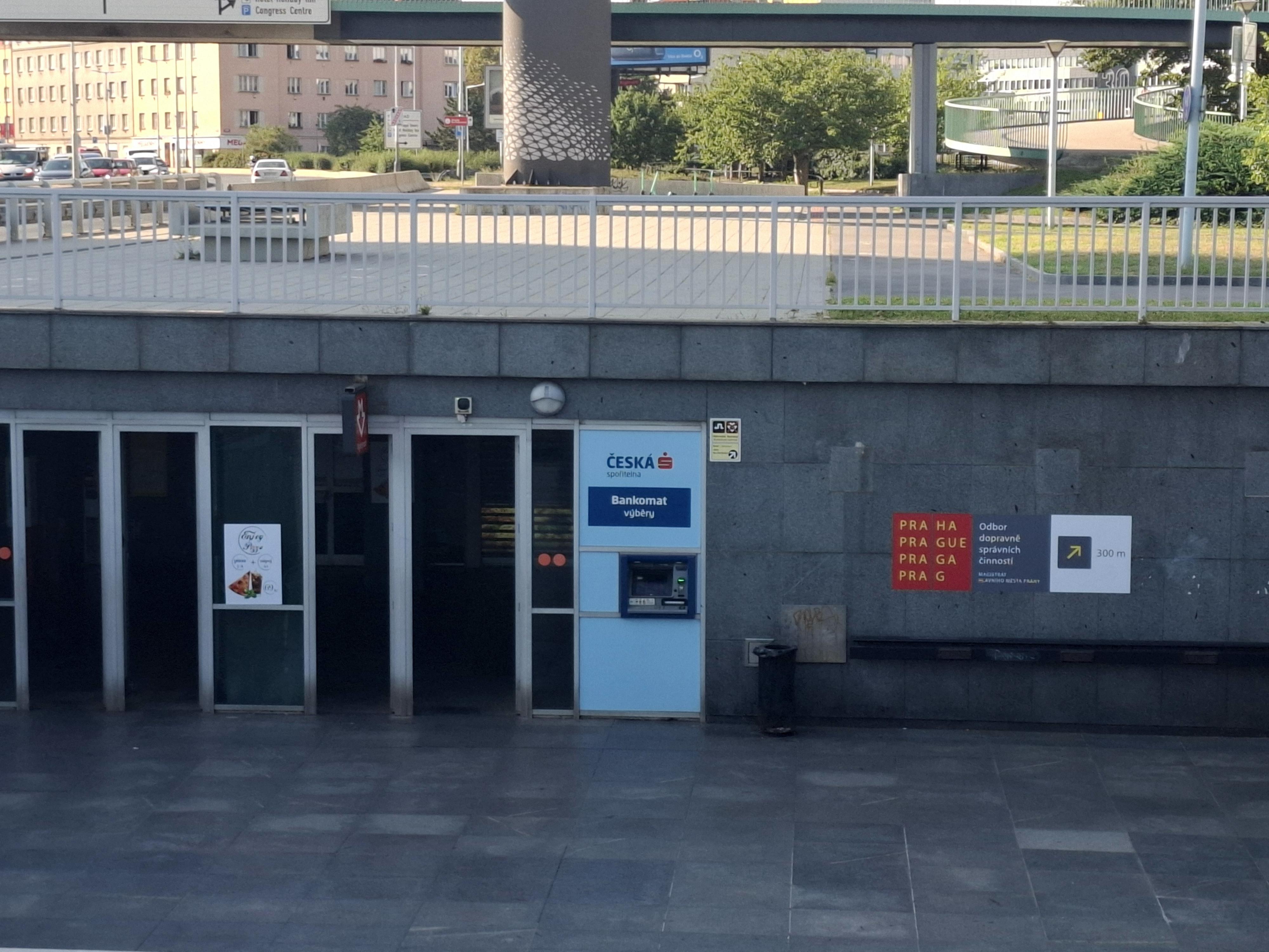 Bankomat České spořitelny foto 3