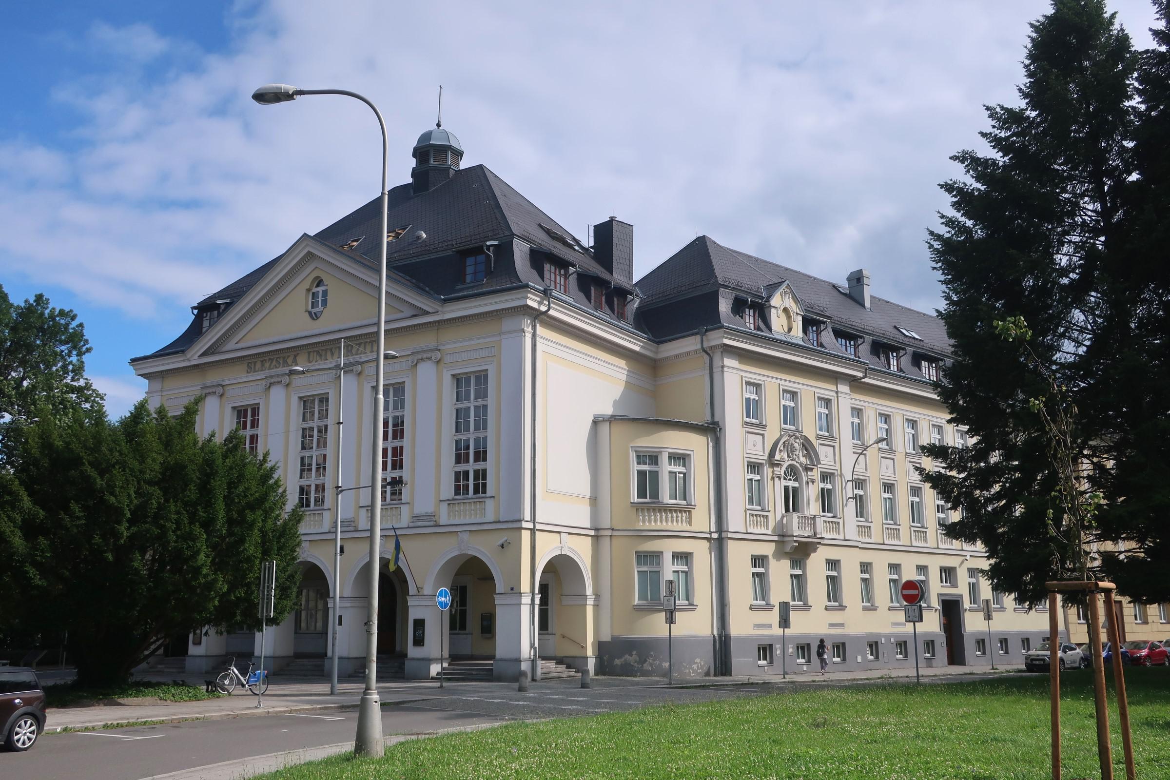 Knihovna Matematického ústavu v Opavě foto 4