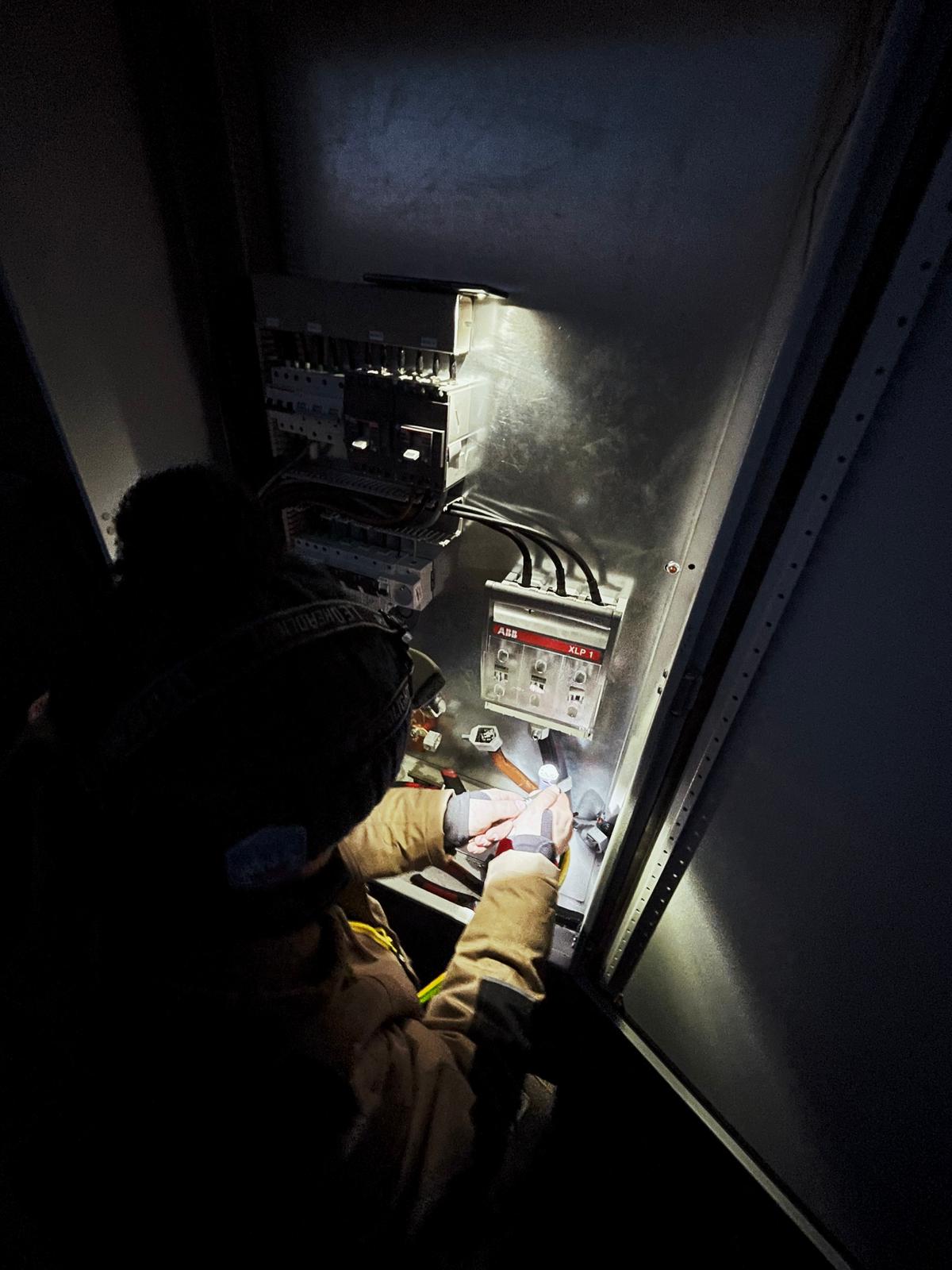 CMT Elektroinstalace - Revize Samuel H. Čech foto 4