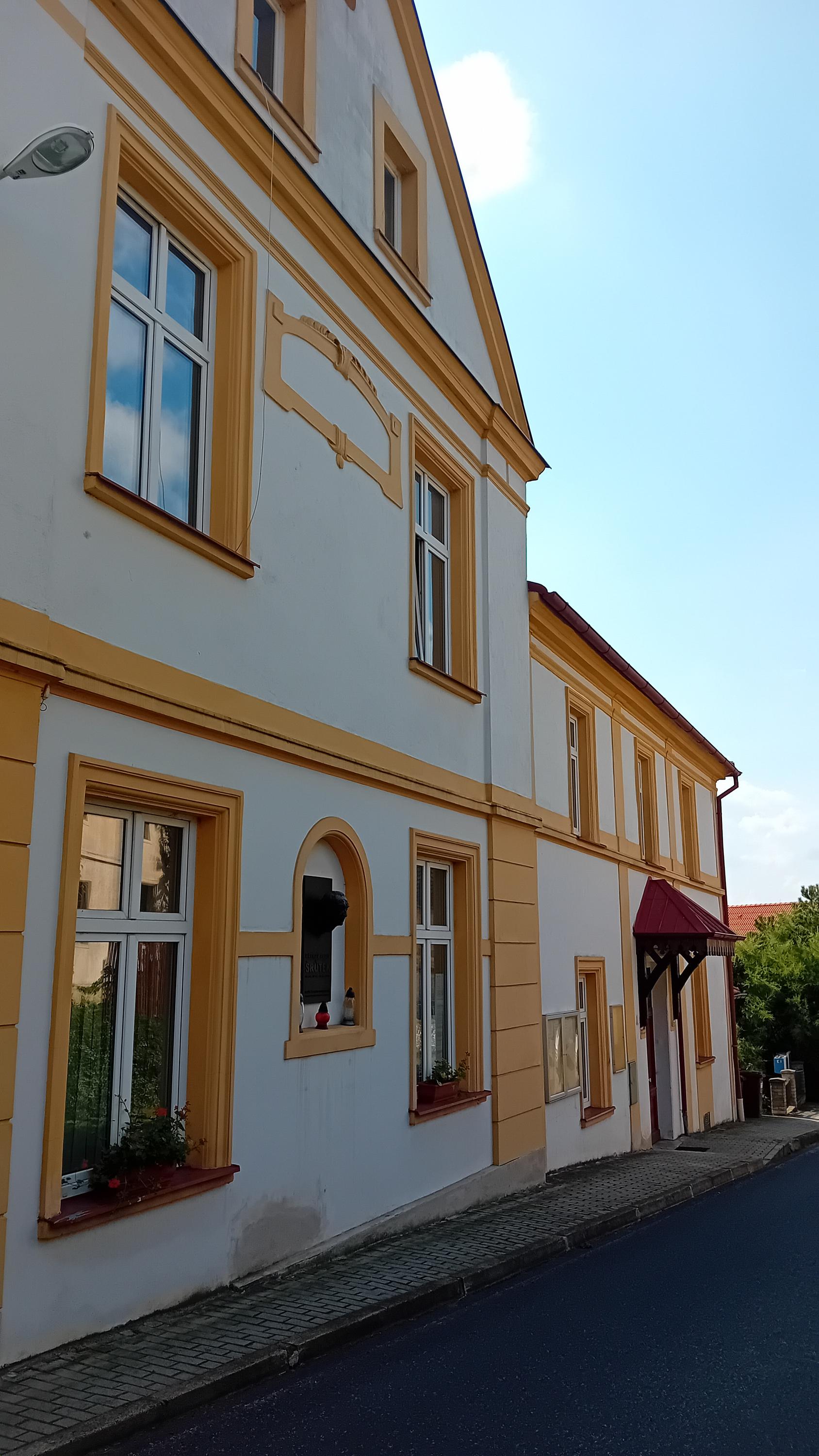 Hlinná - obecní úřad foto 4
