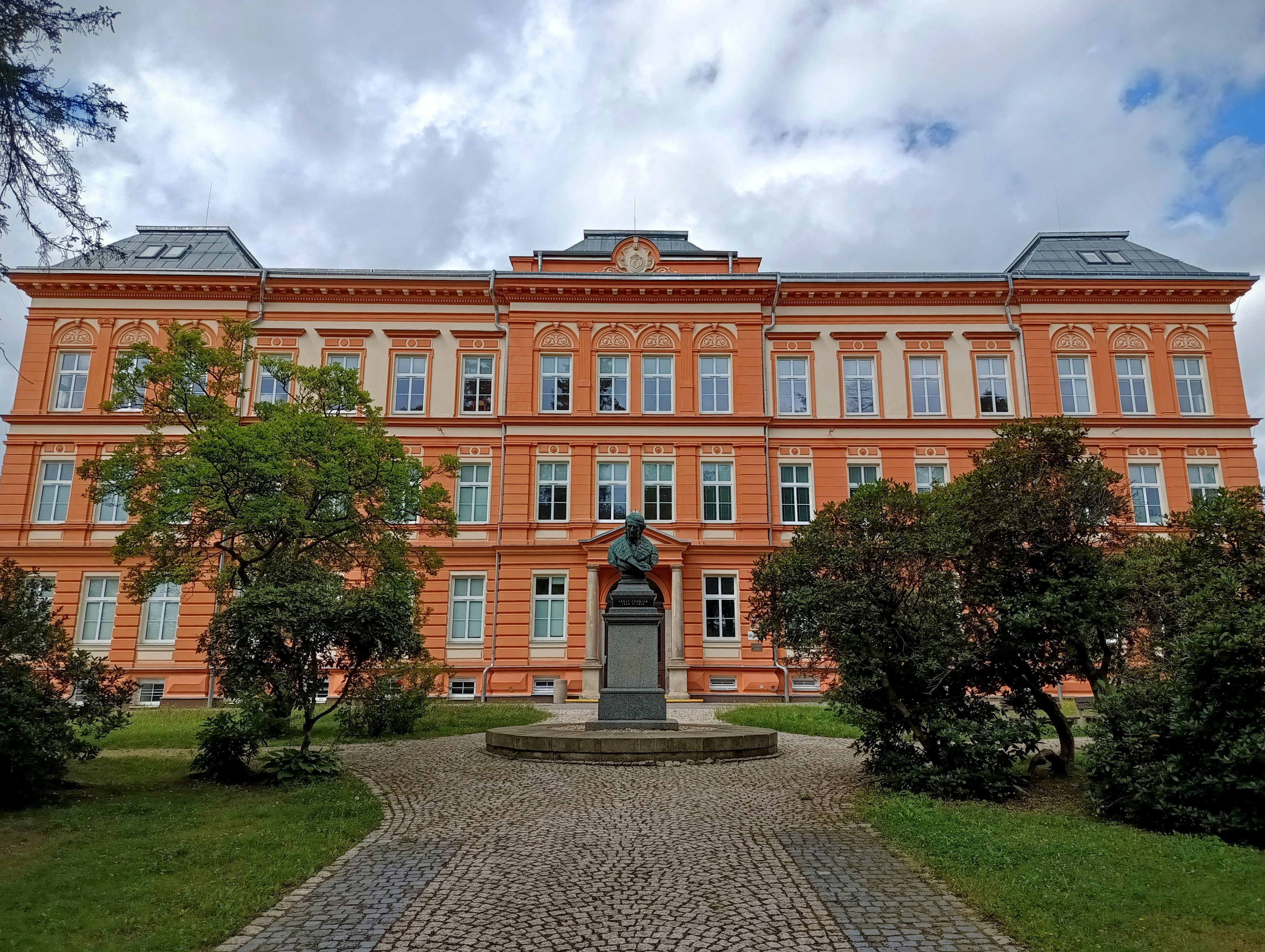 ZŠ Chrastava, Školní foto 6