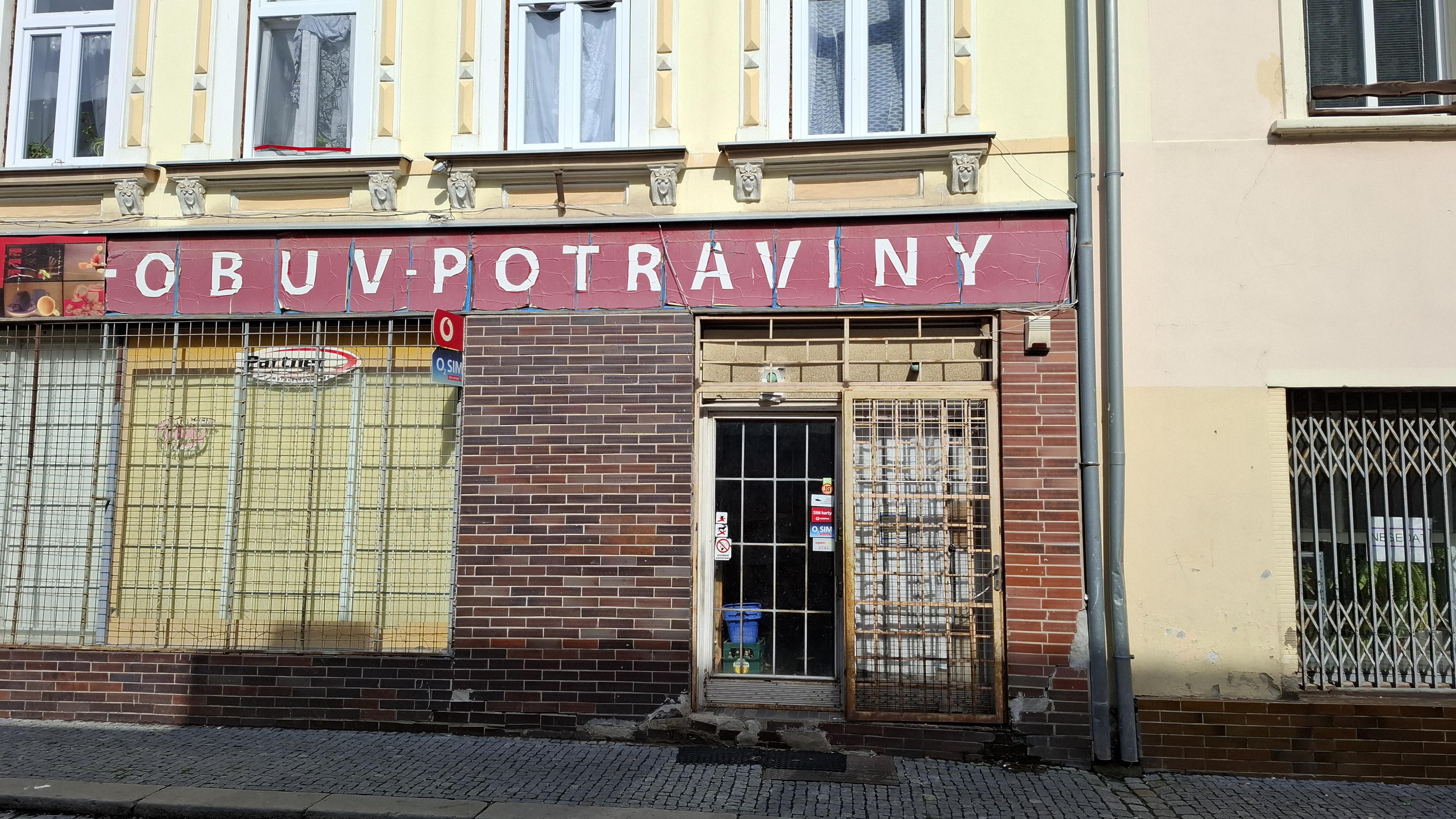 Smíšené zboží Husova 5 foto 3