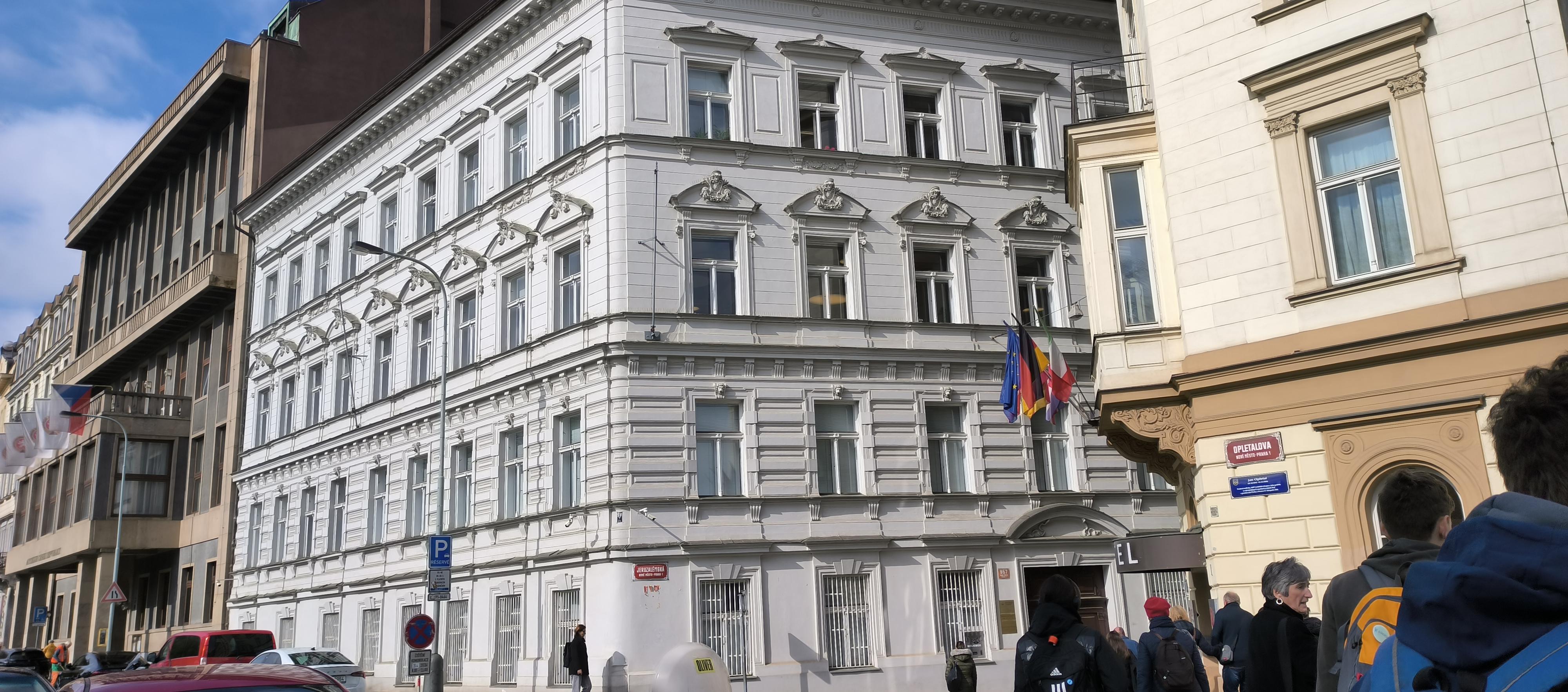 Pedagogická knihovna J. A. Komenského foto 4