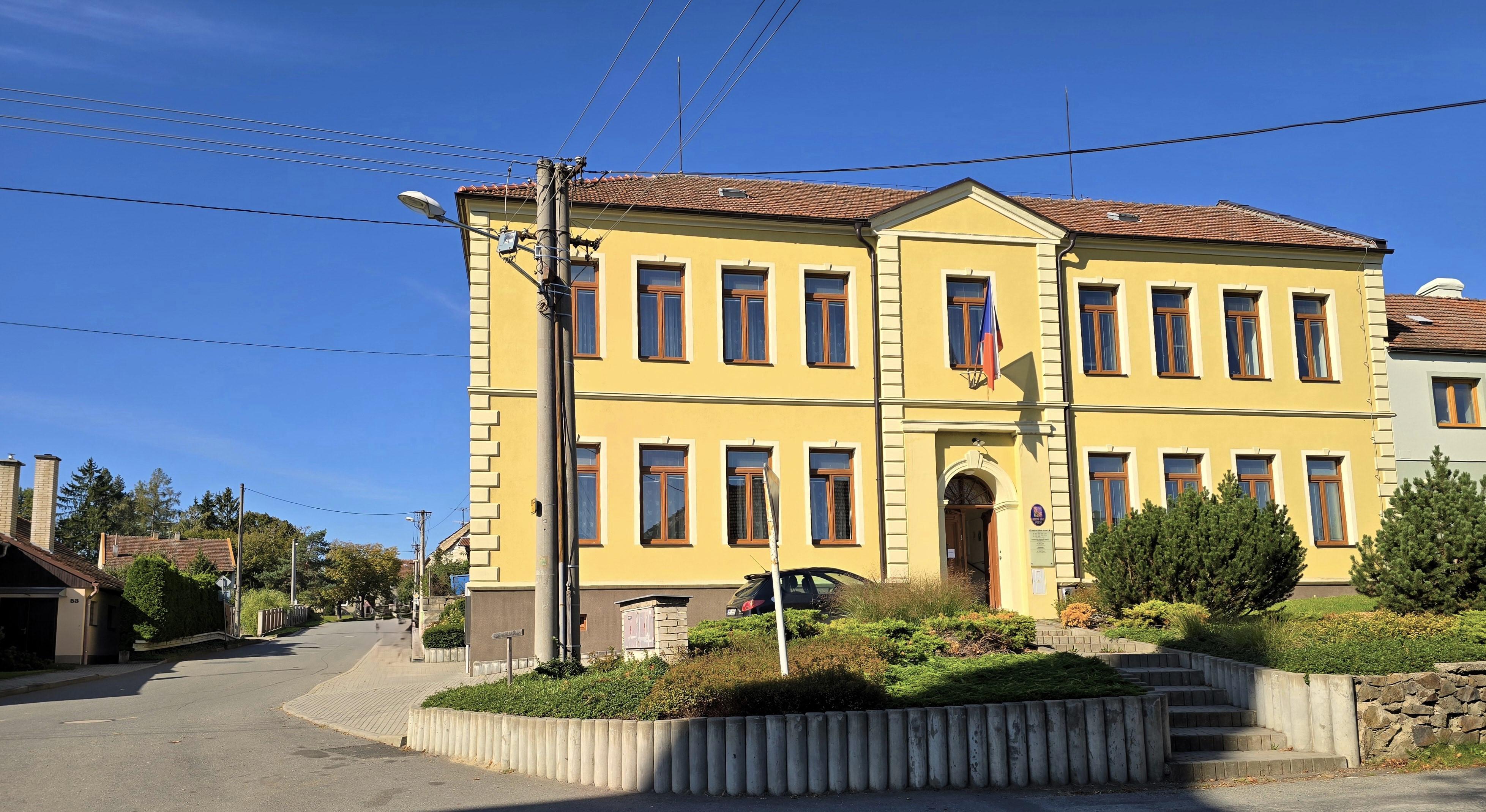 Ptení - obecní úřad foto 5