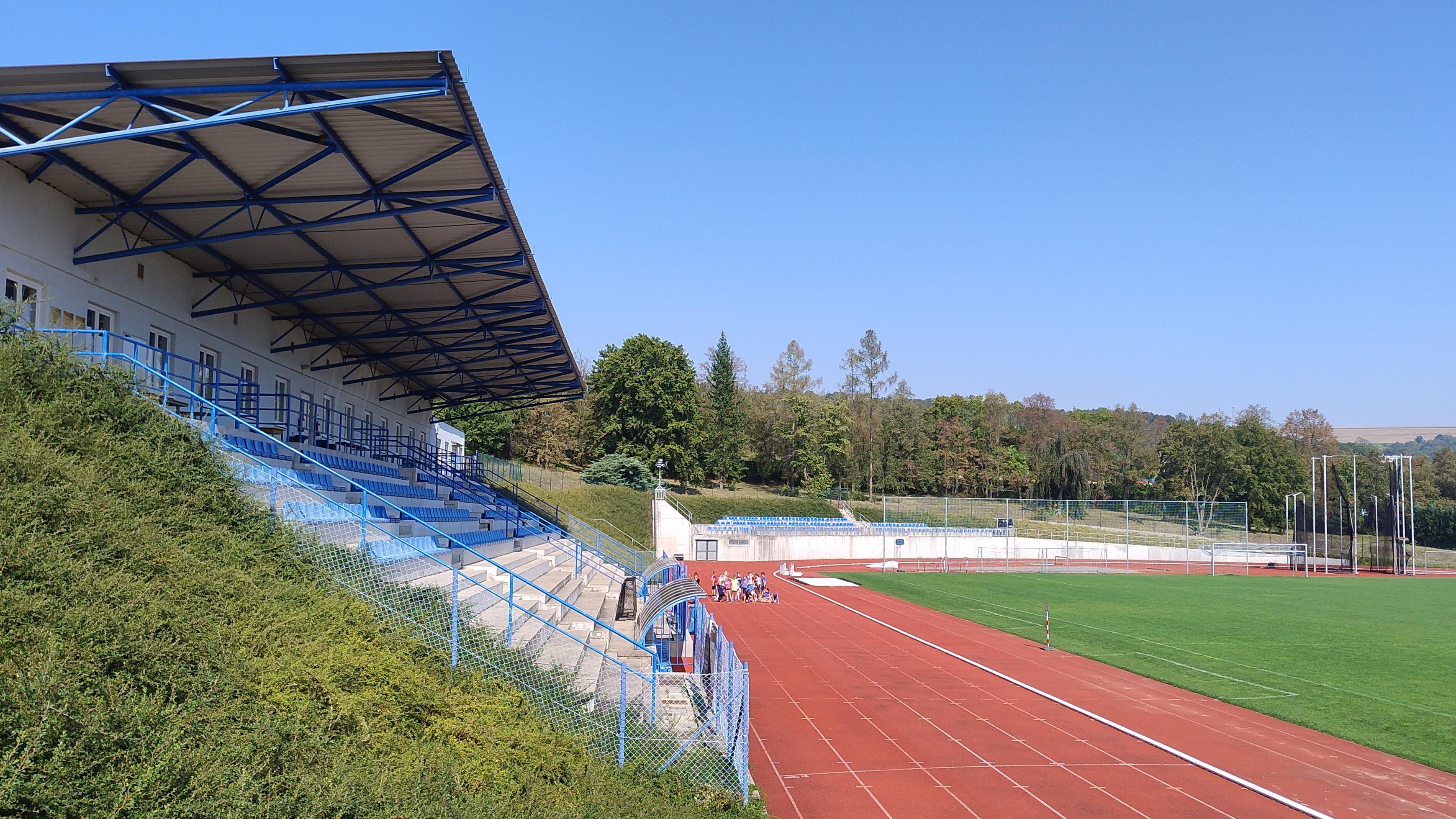 Slavkovský stadion foto 4