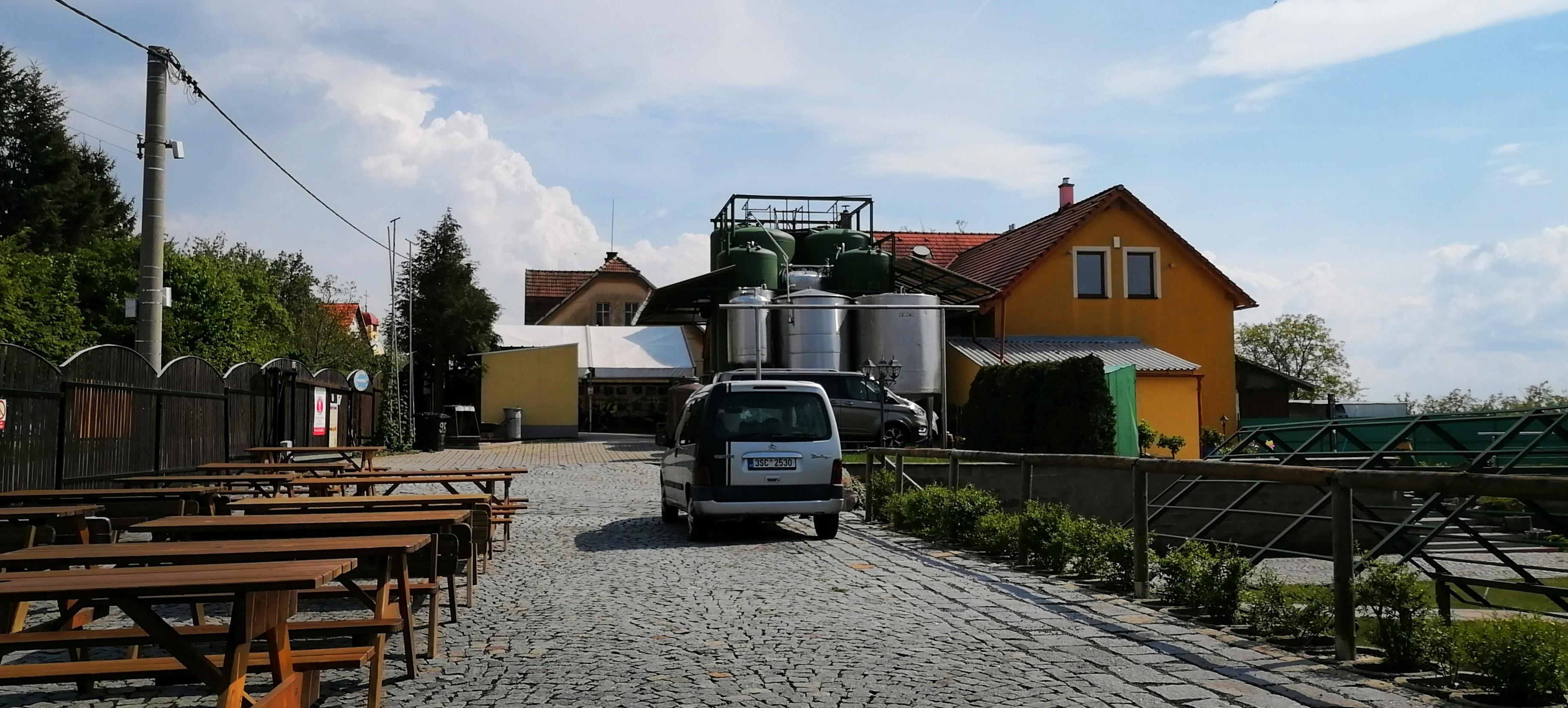 Pivovar a palírna Žlebské Chvalovice foto 4