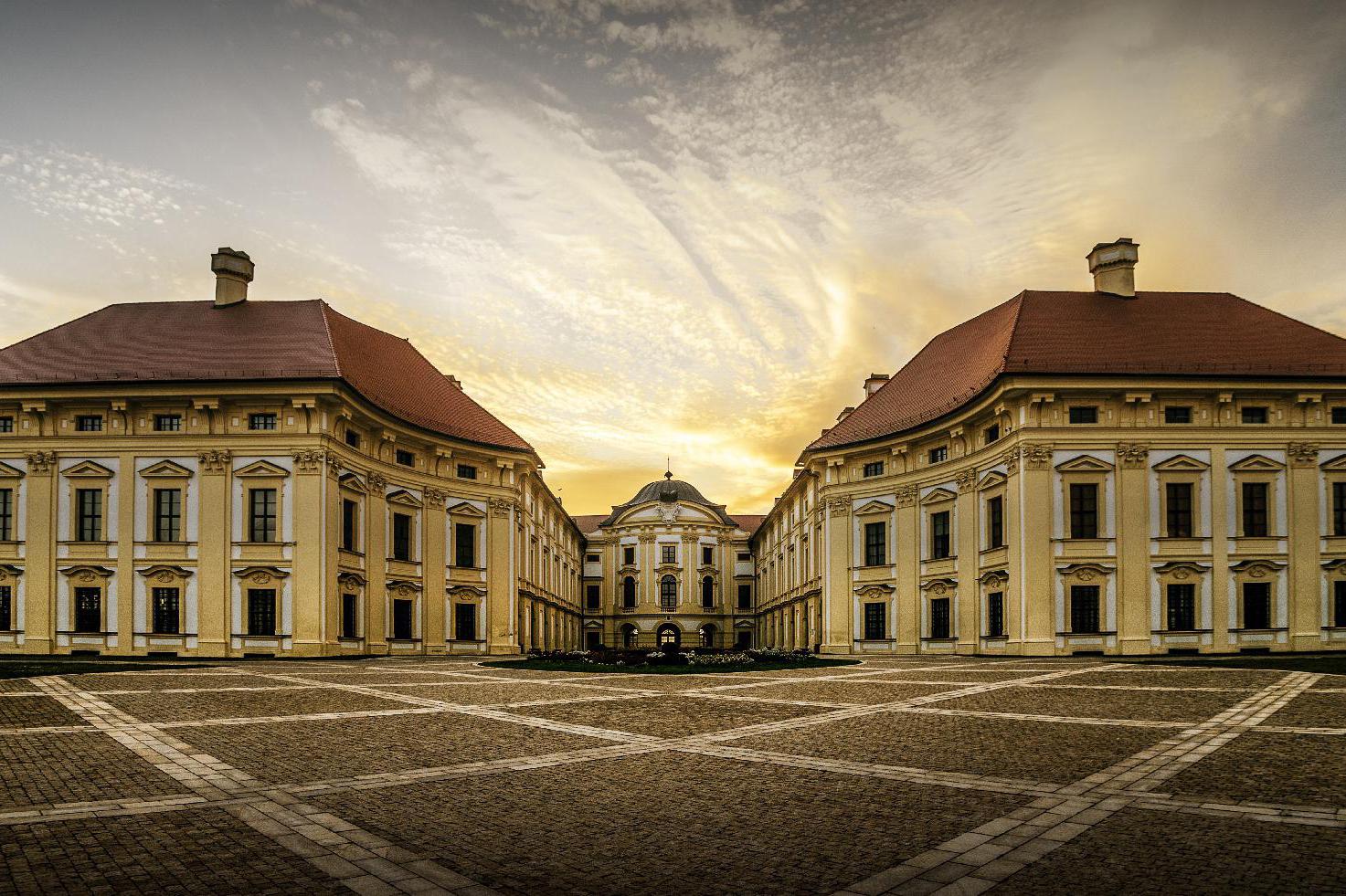 Zámek Slavkov - Austerlitz foto 2