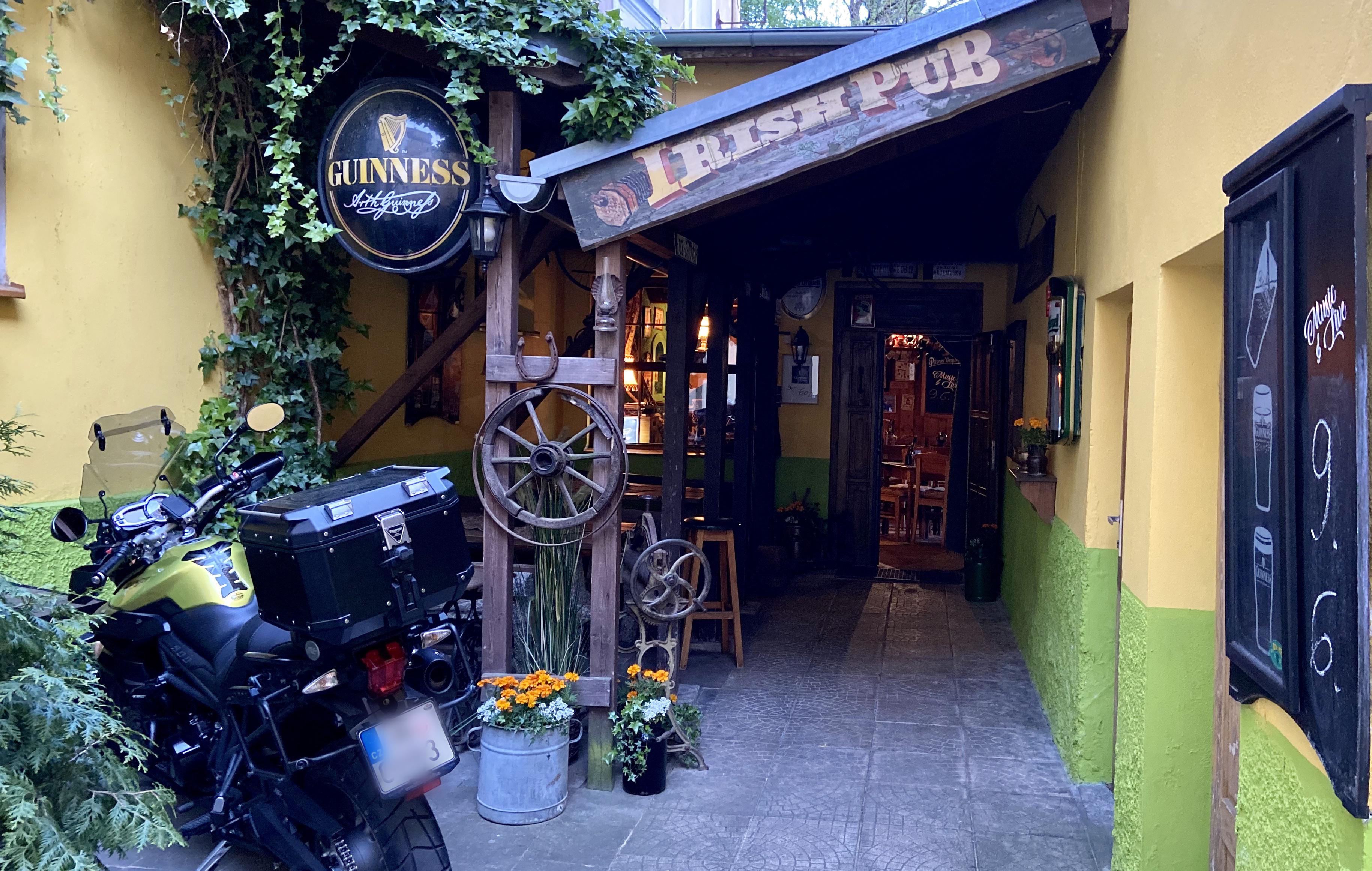 IRISH PUB foto 5
