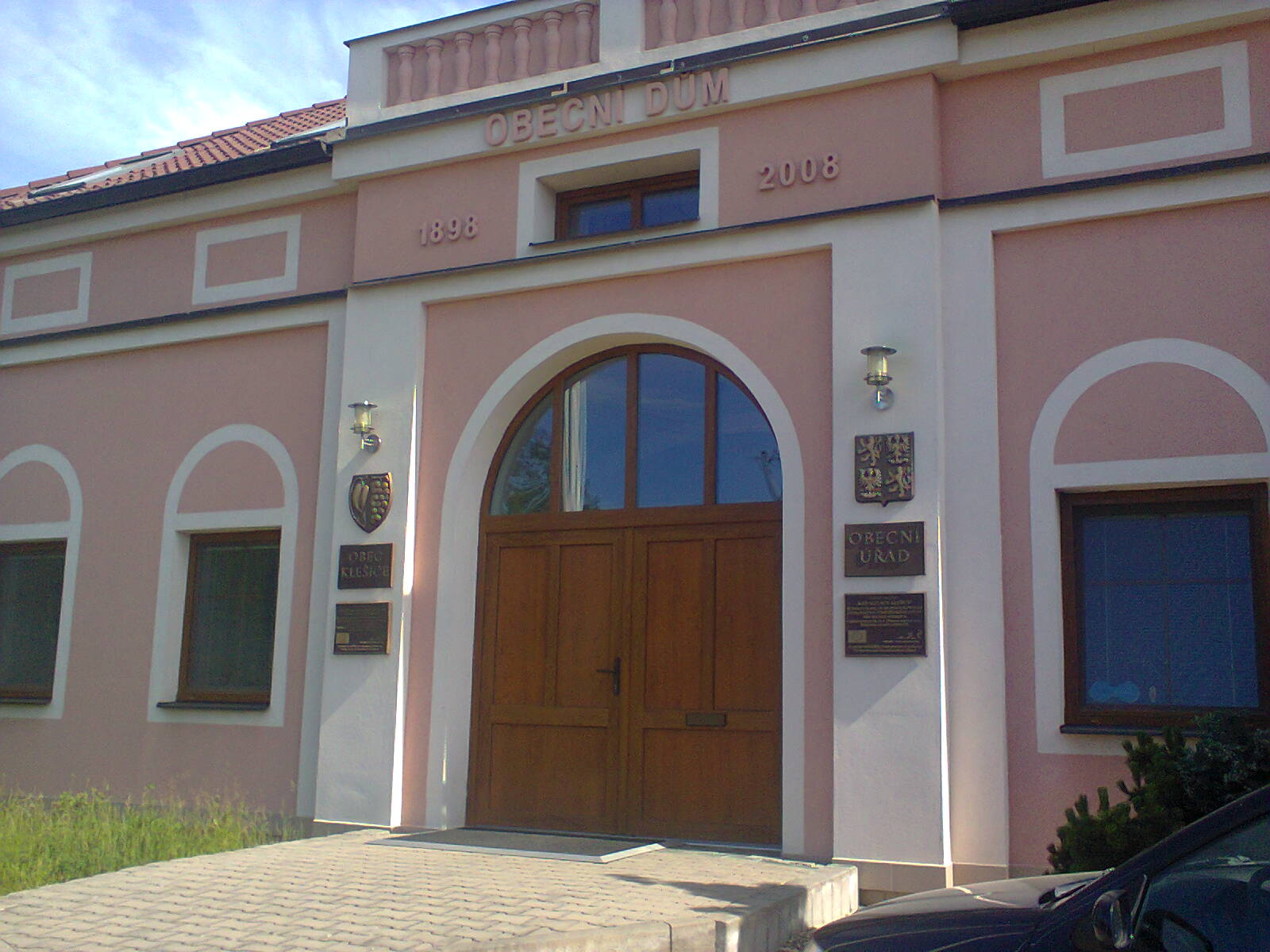 Klešice - obecní úřad foto 2