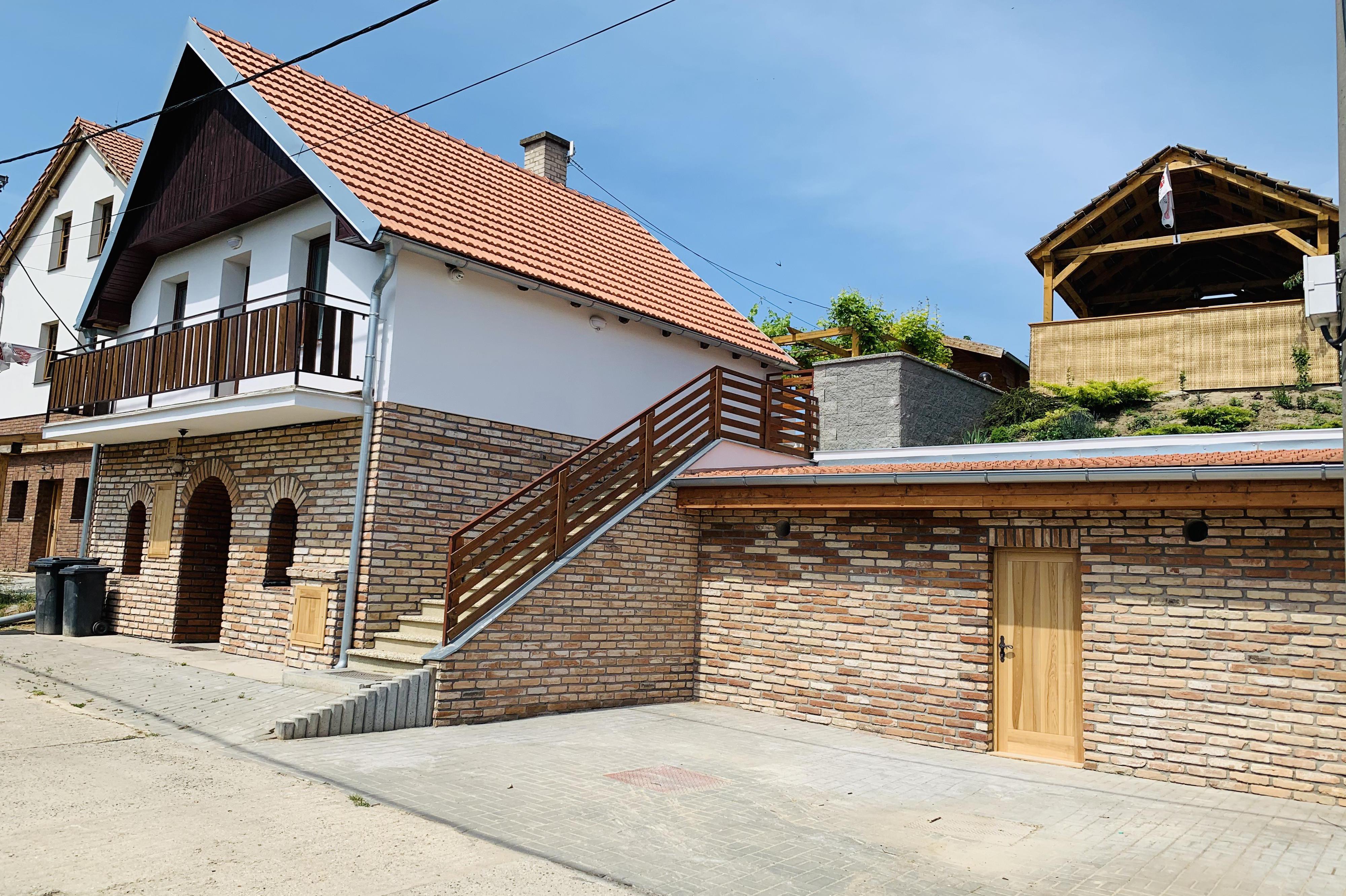 Ubytování a vinný sklep - U lišáka FOXE