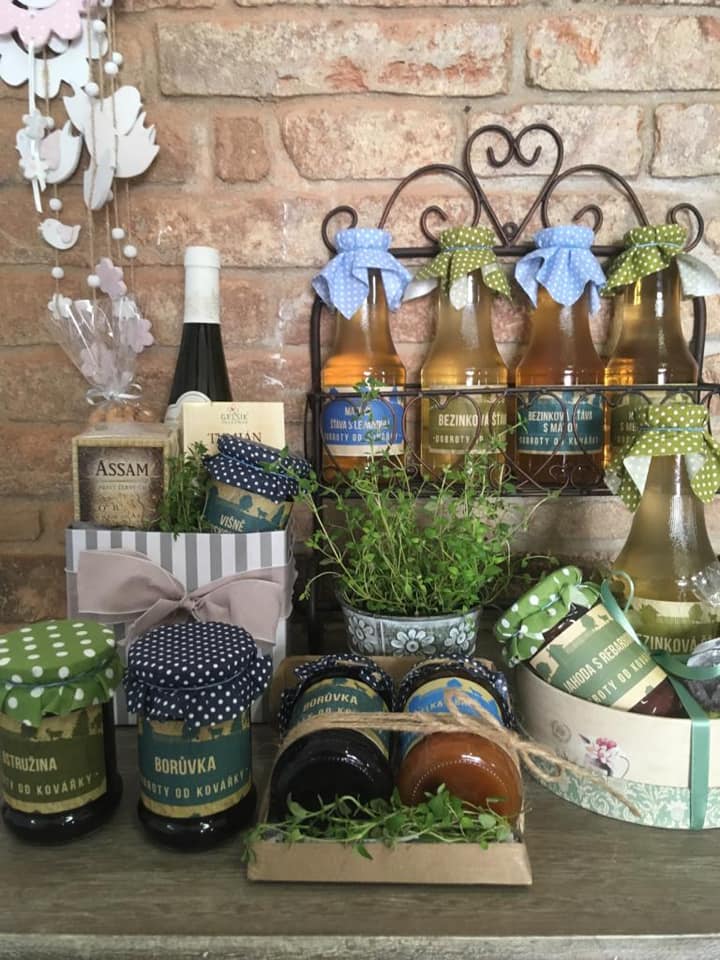 Koloniál - kafé Mezi hrnky foto 4