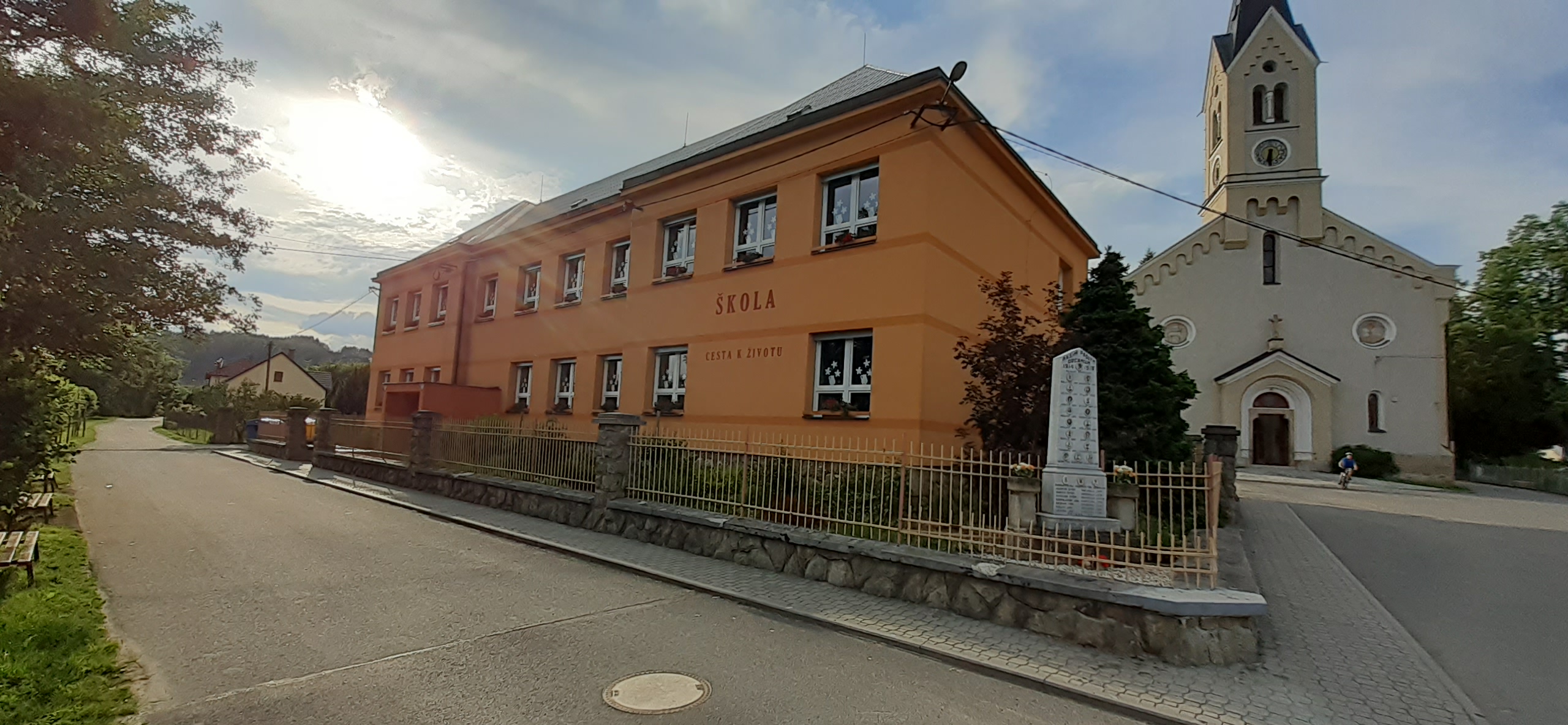 Základní škola Ratiboř foto 4