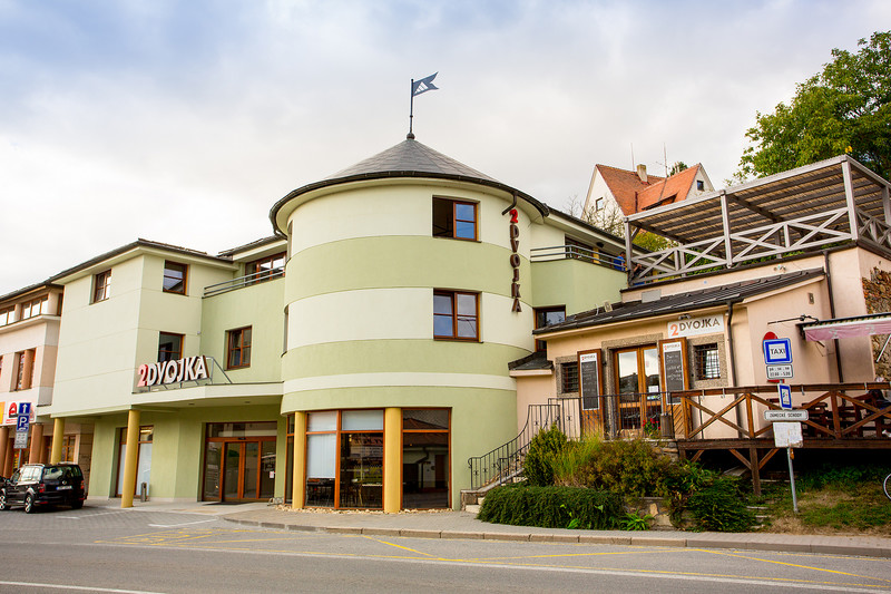 DVOJKA
