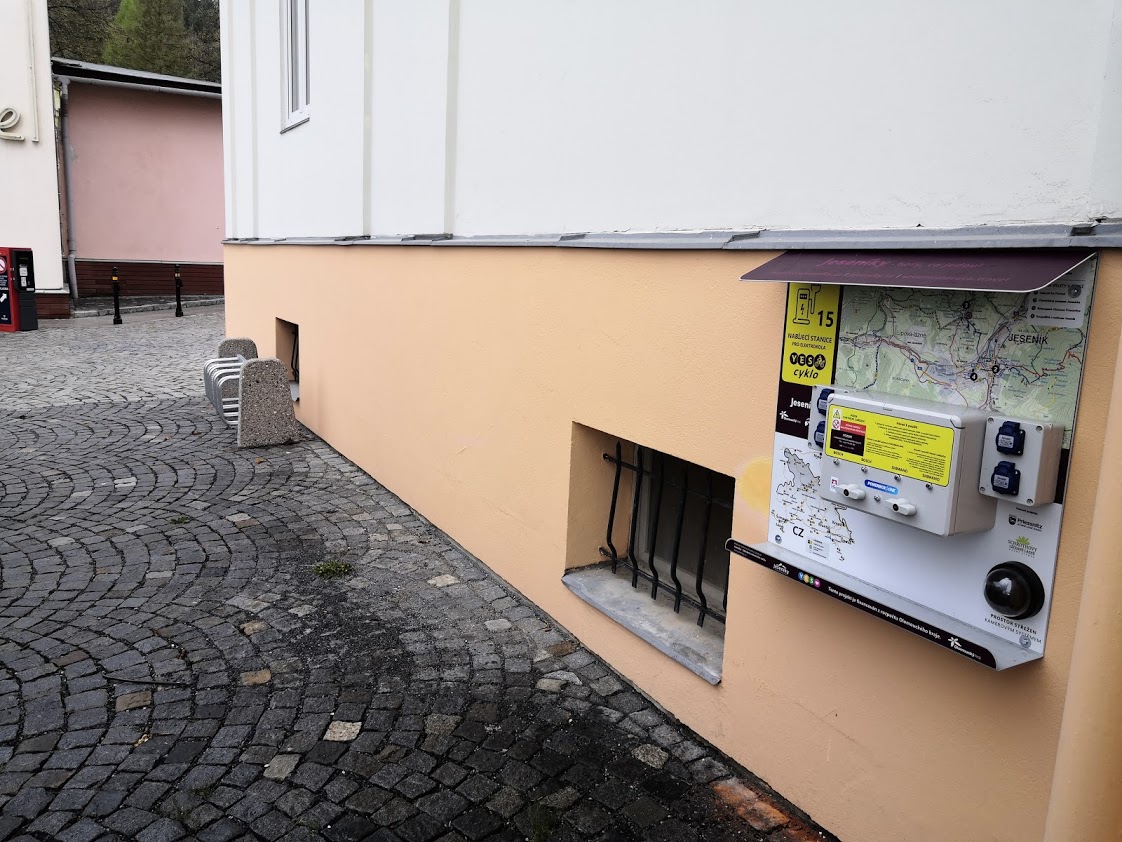 Nabíjecí stanice Priessnitzovy léčebné lázně foto 2