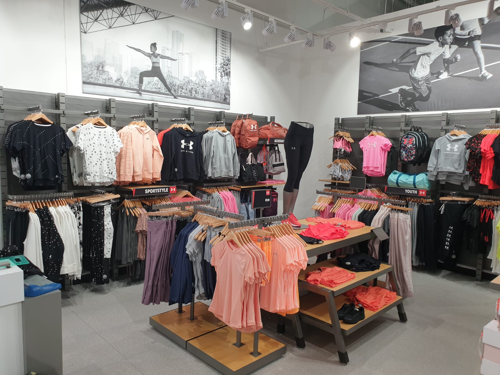 Under Armour Factory House foto 3