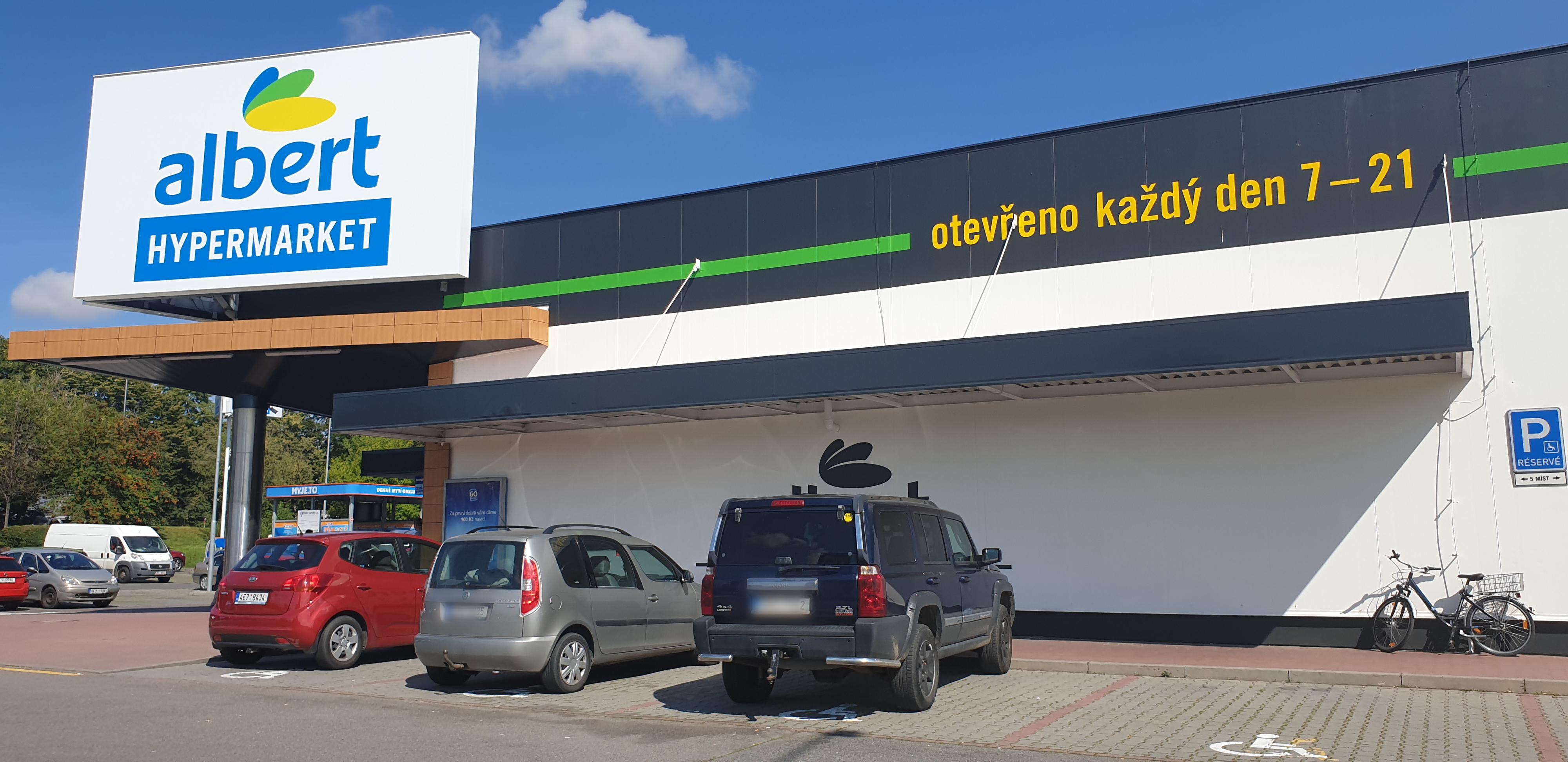 Albert Hypermarket