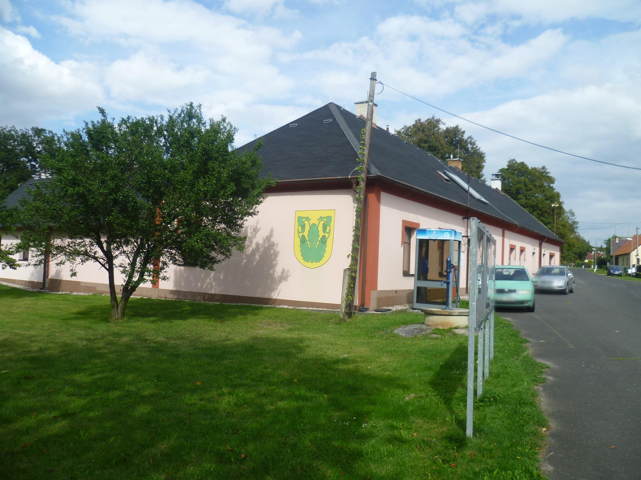 Velká Chmelištná - obecní úřad