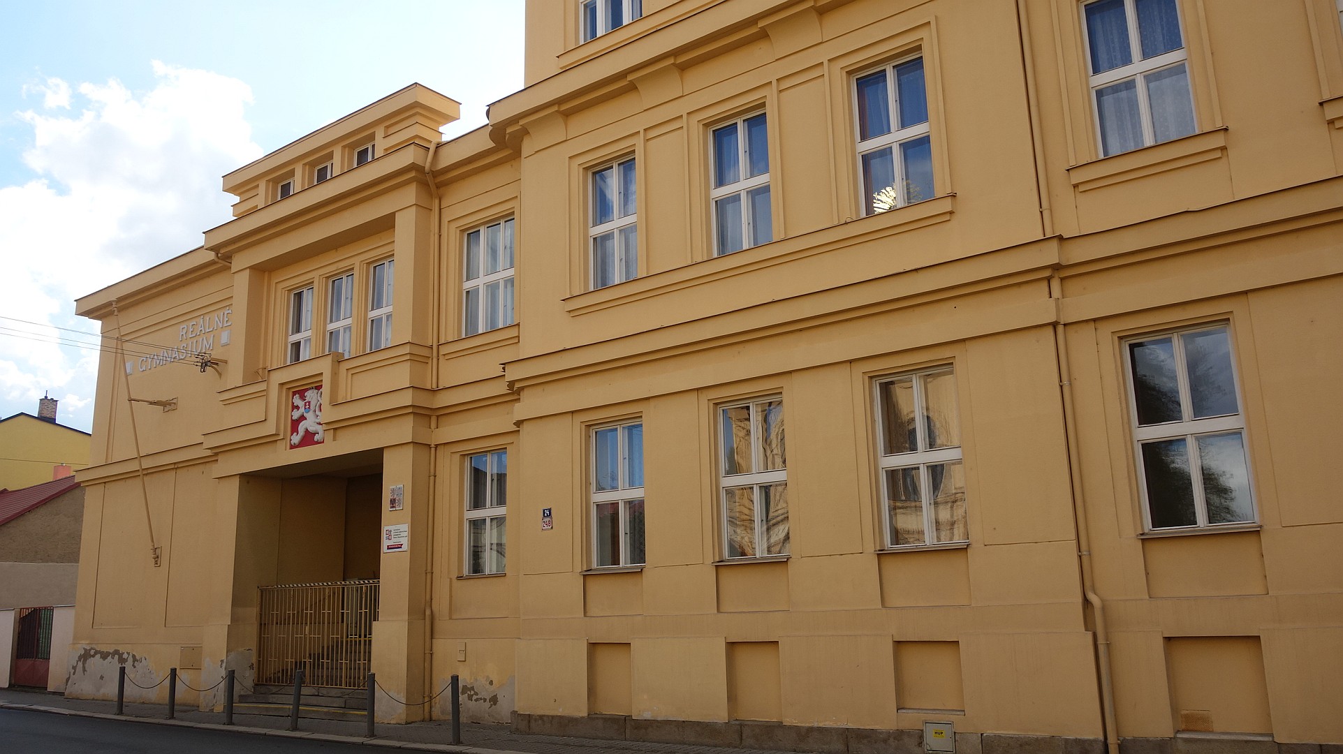 Gymnázium a Střední odborná škola pedagogická Čáslav foto 6