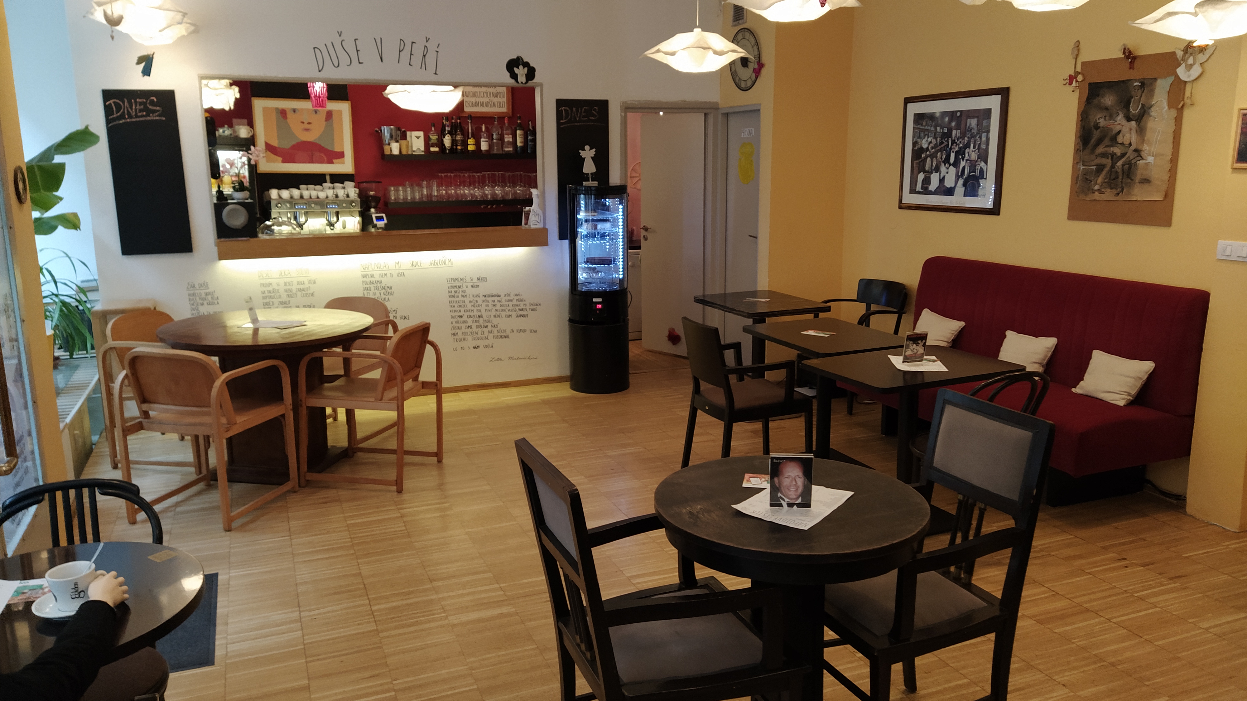 Kavárna Duše v peří foto 5
