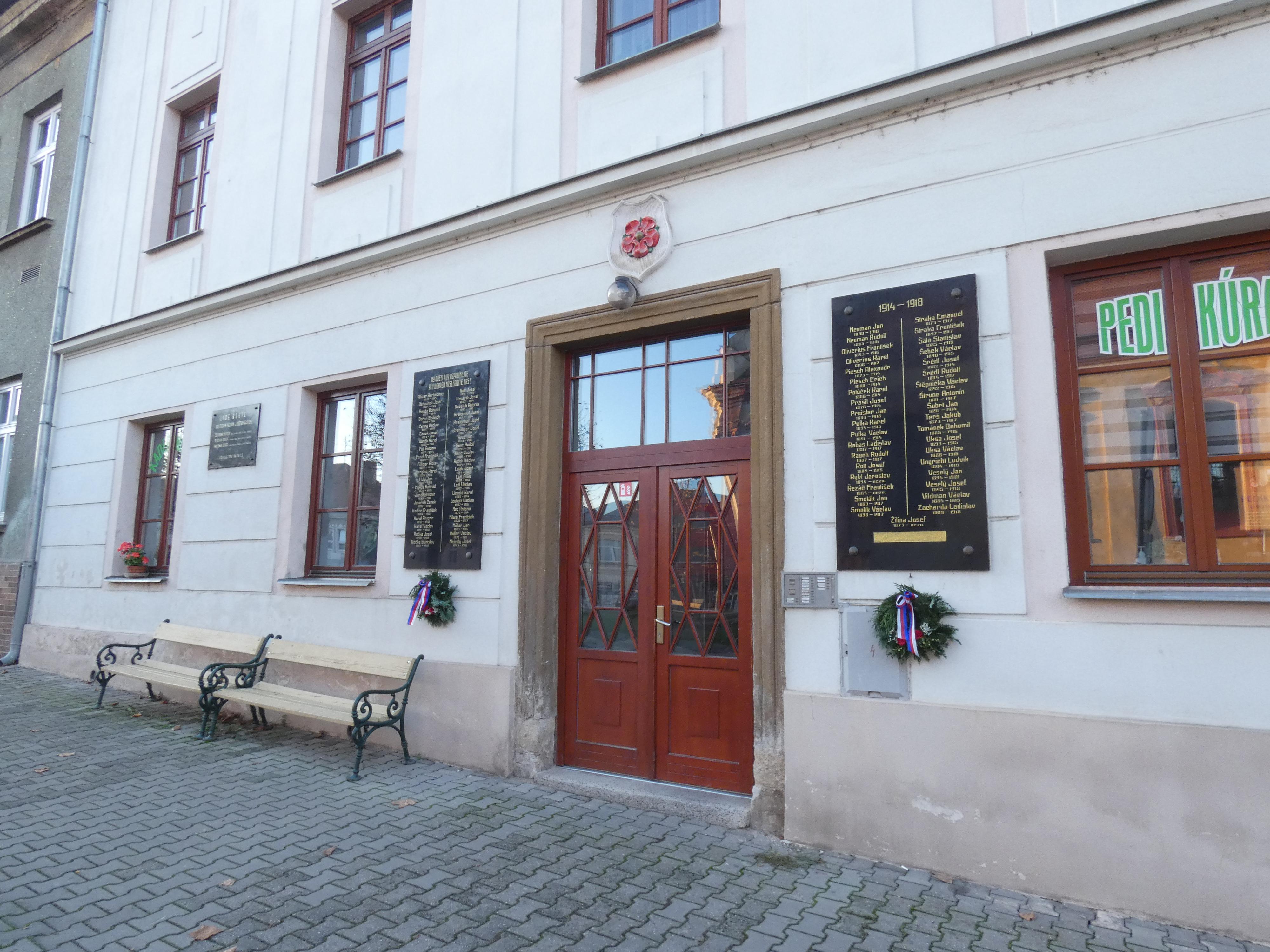 Vinárna U Růže z Montreux