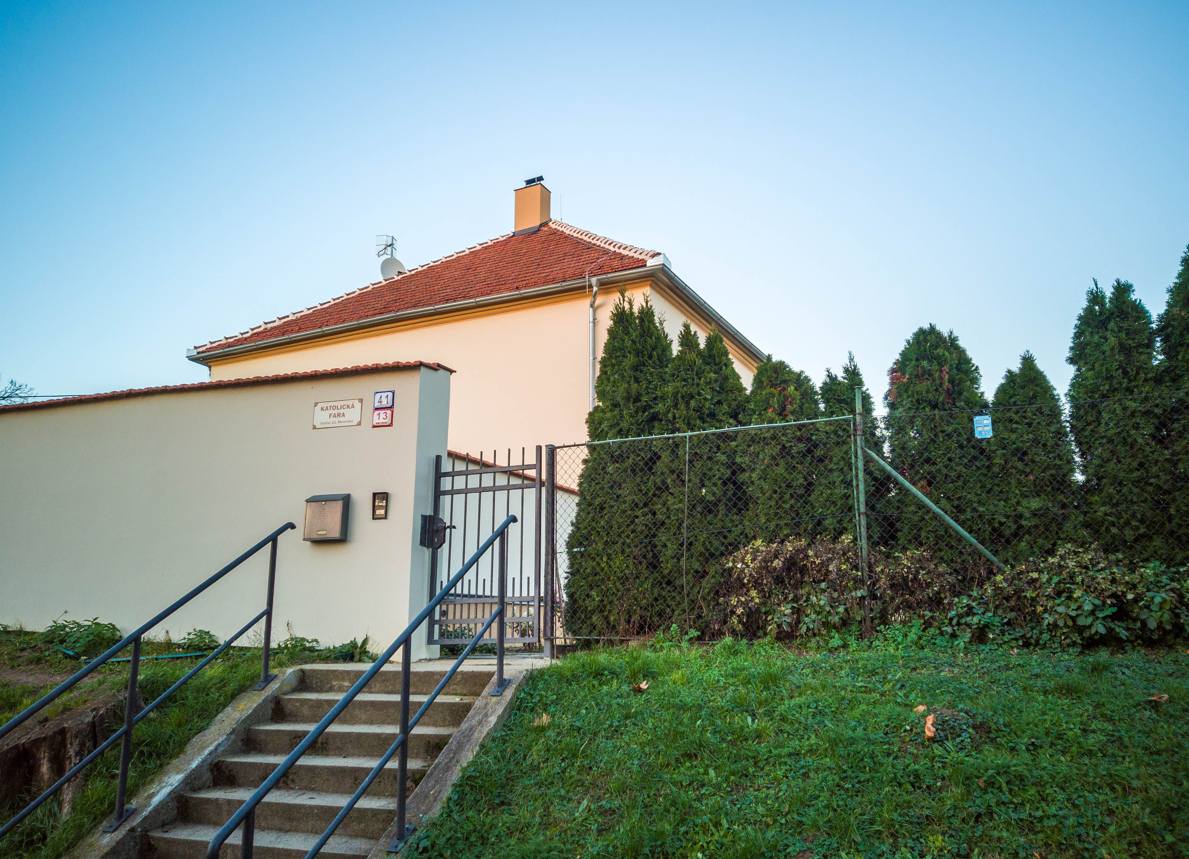 Římskokatolická farnost Moravany foto 2